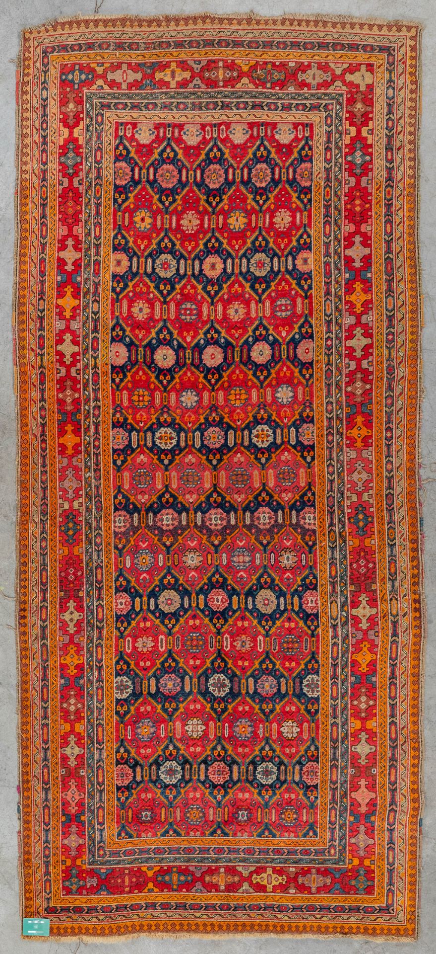 An Oriental hand-made carpet, Karabach (D:290 x W:128 cm) - Image 2 of 8