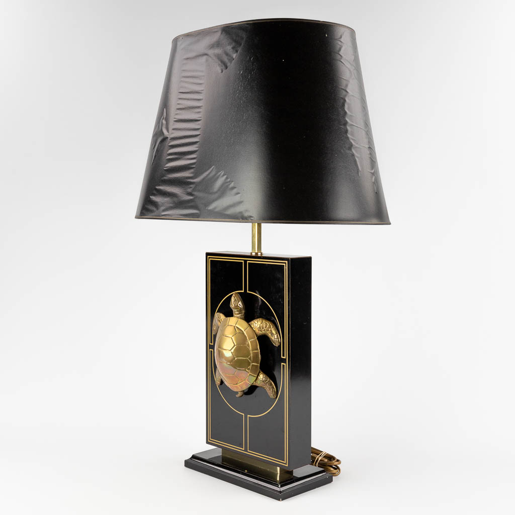 A table lamp with brass turtle, Hollywood Regency style. Circa 1980. (D:15 x W:26,5 x H:57 cm) - Image 7 of 12