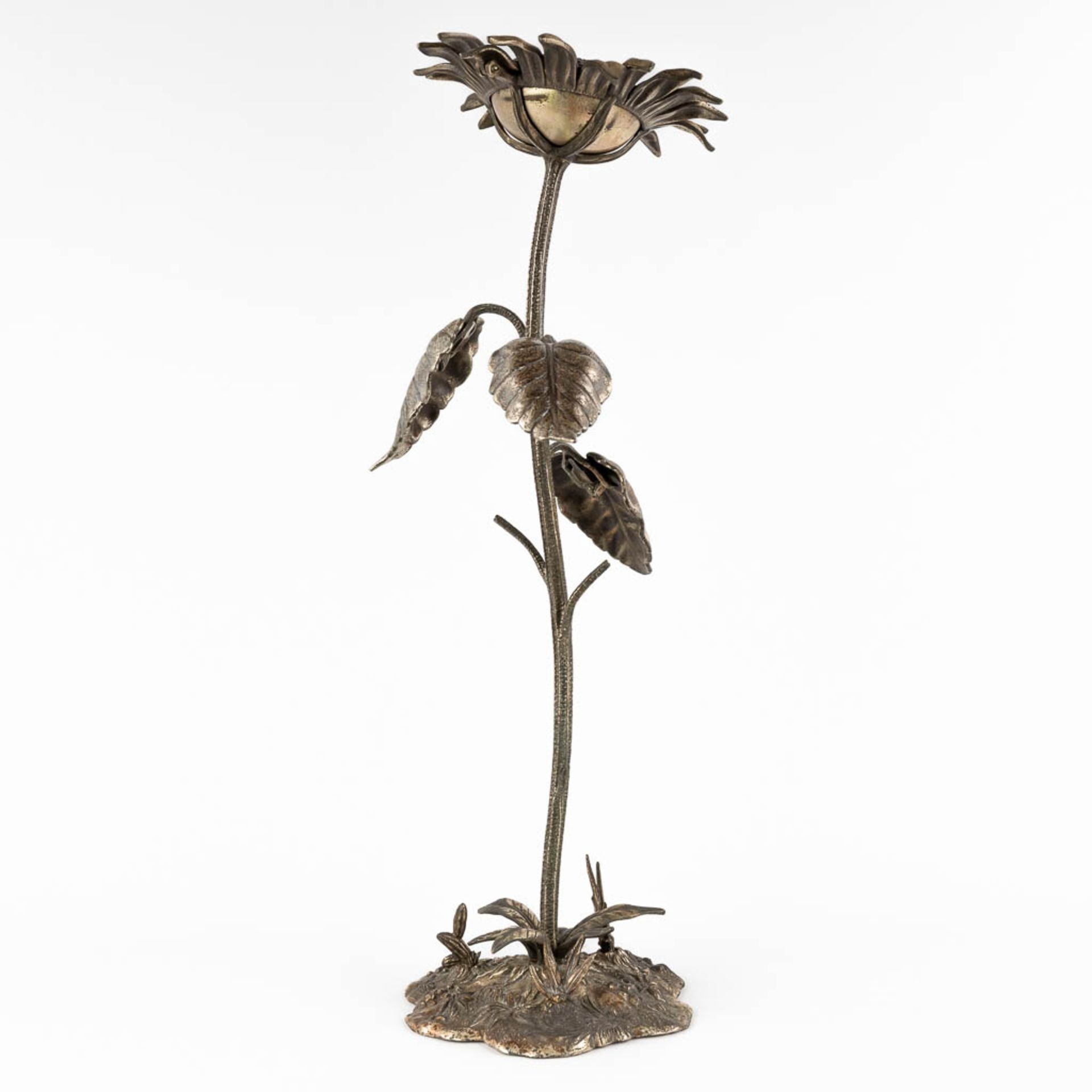 S. Agudo (XX) 'Sunflower' an ashtray. (D:20 x W:20 x H:60 cm) - Image 3 of 19