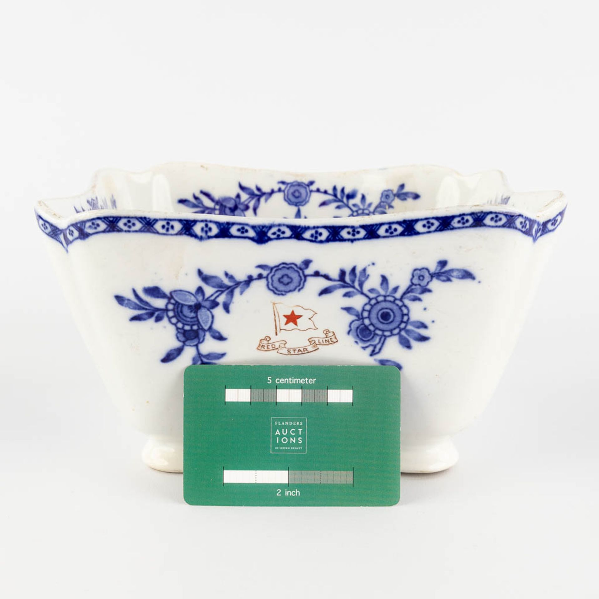 Red Star Line, a salad bowl, blue-white delftware decor, for the Second Class restaurant. Late 19th - Image 2 of 10