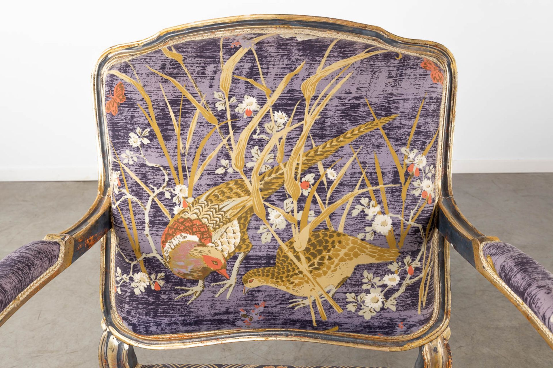 A pair of patinated Louis XV-style armchairs, fabric decorated with pheasants. (D:75 x W:75 x H:88 c - Image 9 of 15