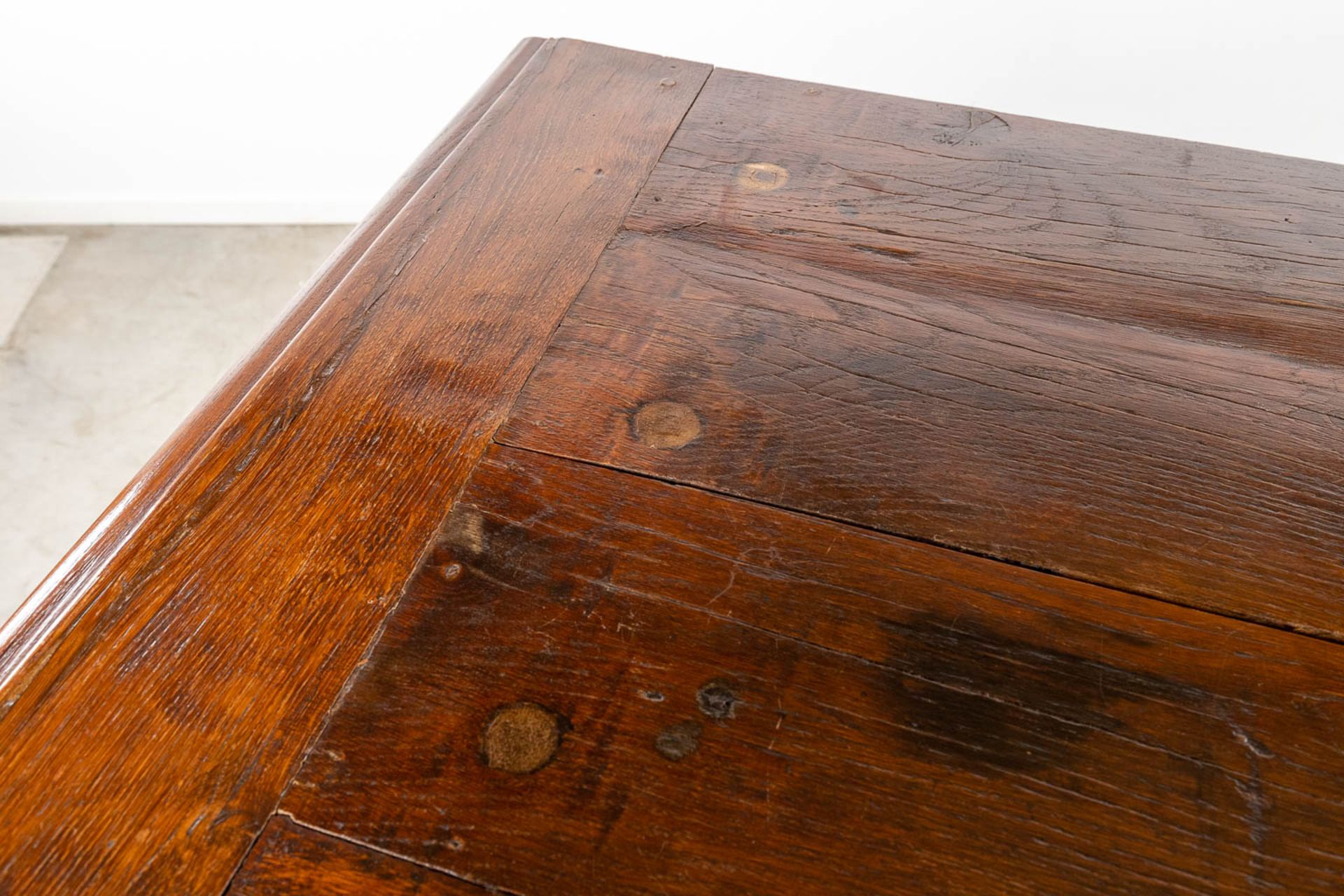 An antique sideboard with 4 doors and a drawer. France, 18th C. (D:64 x W:281 x H:105 cm) - Image 8 of 12