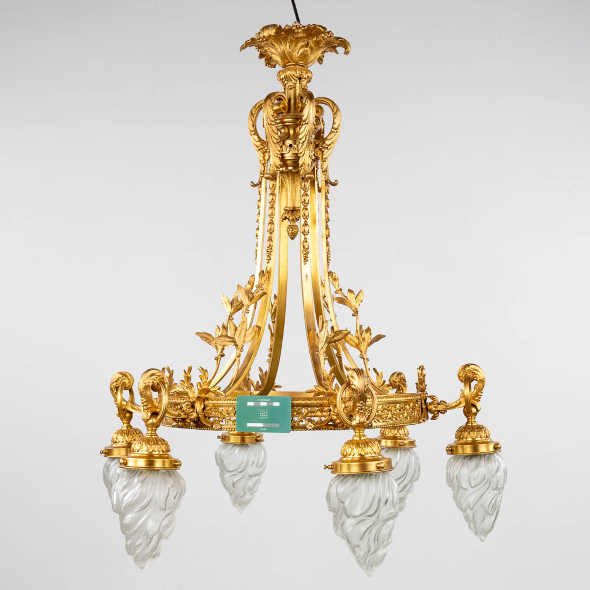 A large ceiling lamp or chandelier, gilt bronze with glass 'flambeau' shades. Circa 1900. (H:90 x D: - Bild 2 aus 9