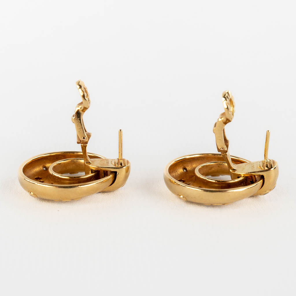 Cartier, a pair of earrings, 18kt yellow gold with diamonds. 1994. (W:2,3 x H:2,6 cm) - Image 5 of 10