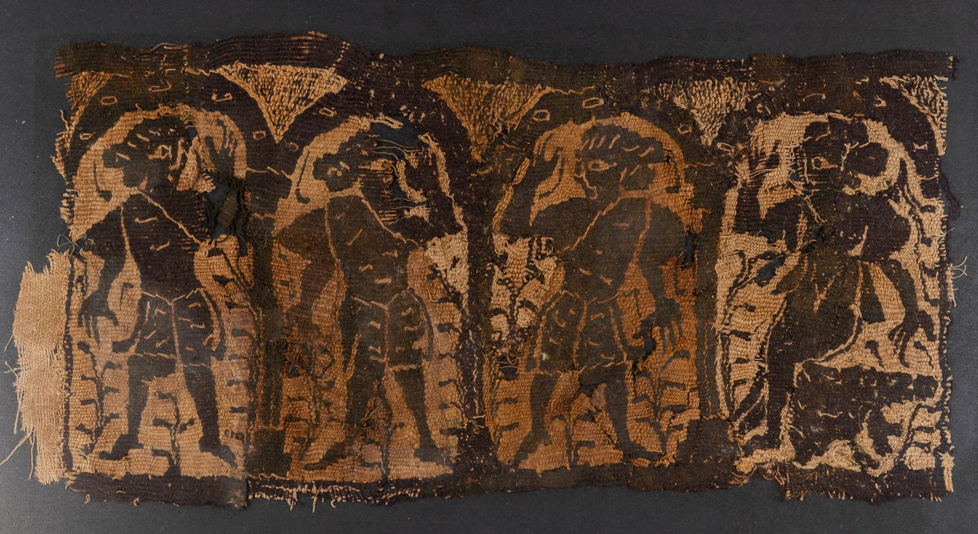 An antique fragment, woven fabric decorated with dancing figurines. Probably Koptic, 4th-6th C. (W:3 - Image 3 of 4