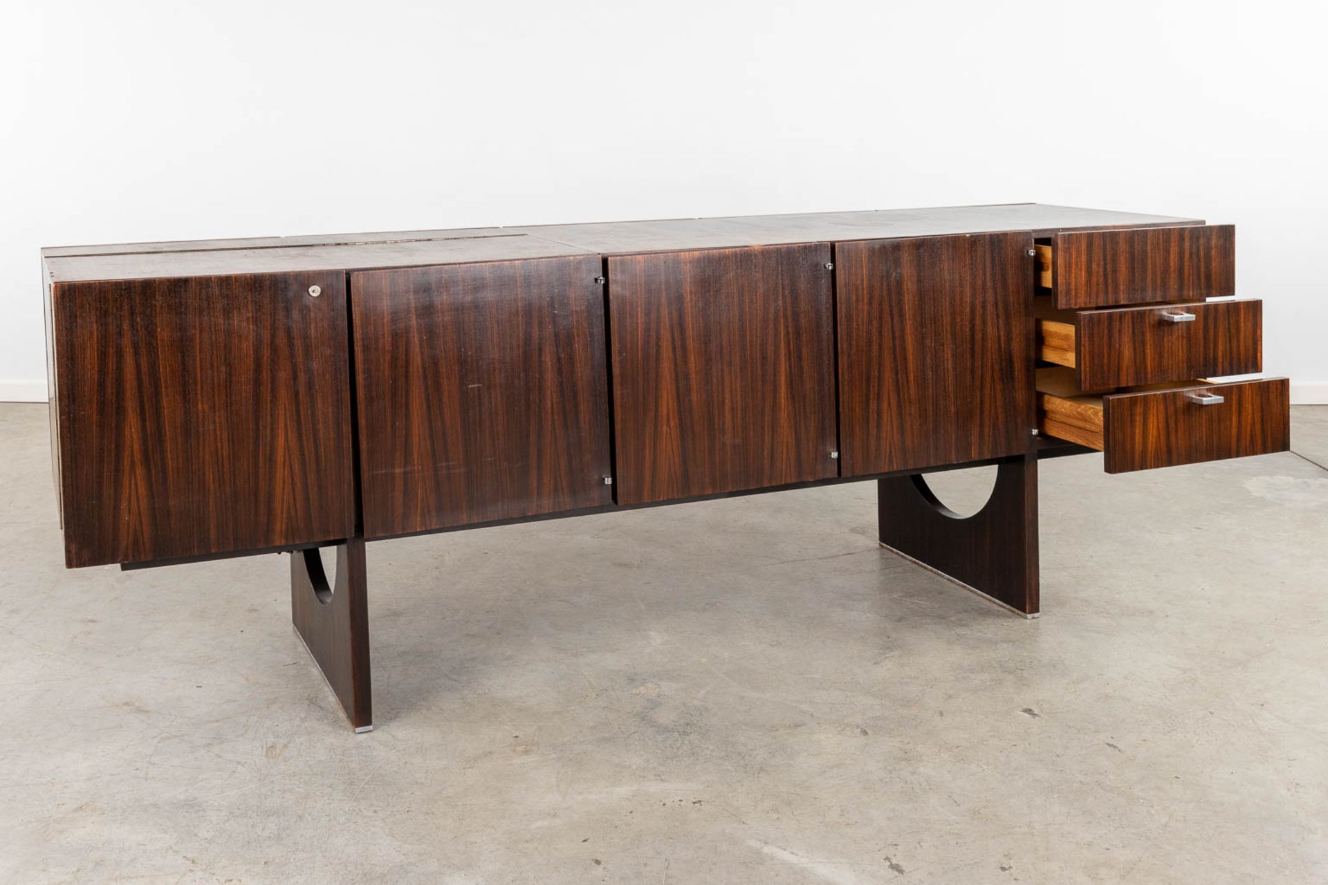 A mid-century sideboard with rosewood veneer, probably made by Decoene. (D:56 x W:225 x H:78 cm) - Image 4 of 19
