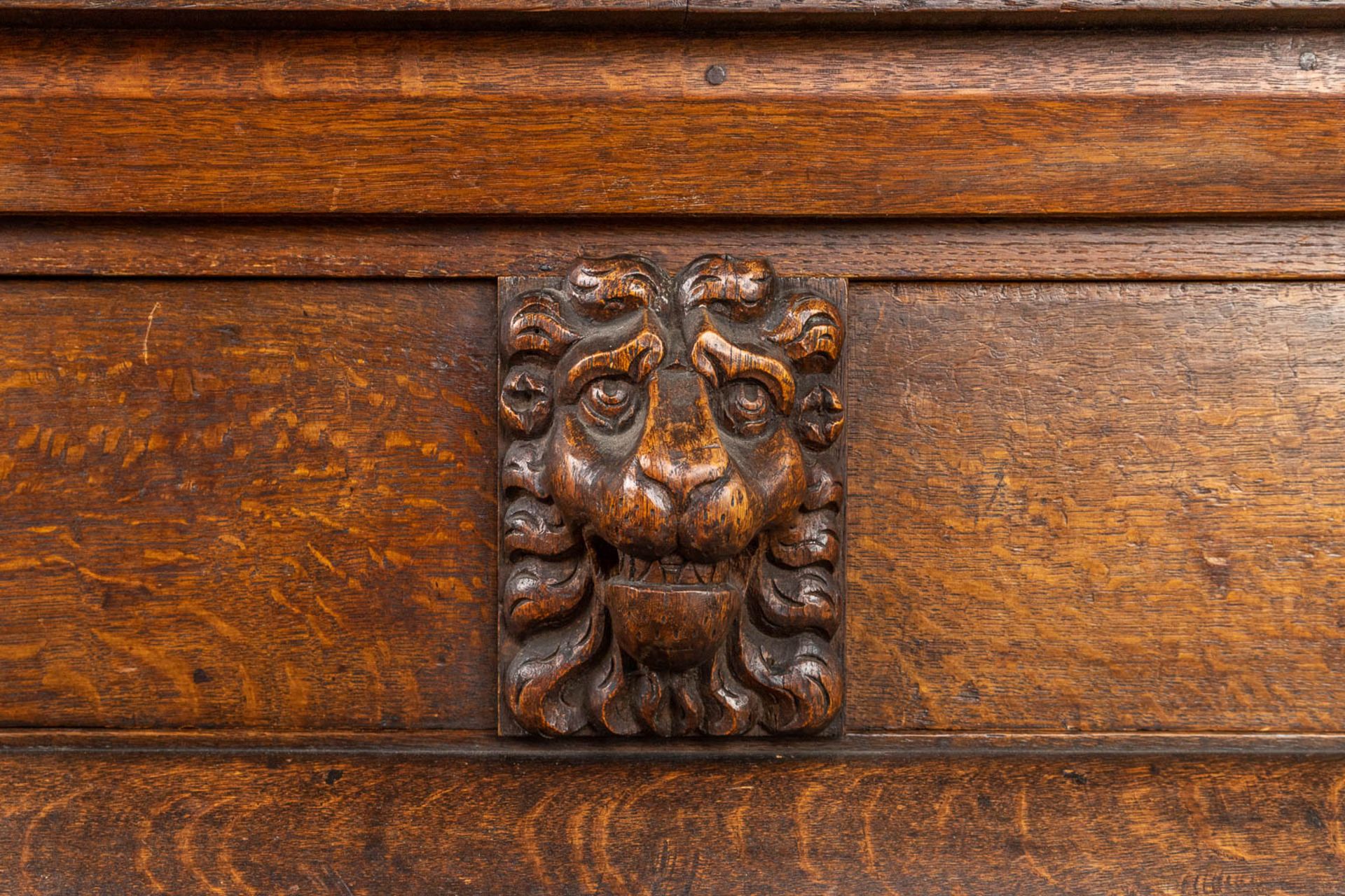 An antique four door cabinet, sculptured oak. 18th C. (D:76 x W:186 x H:216 cm) - Image 6 of 20