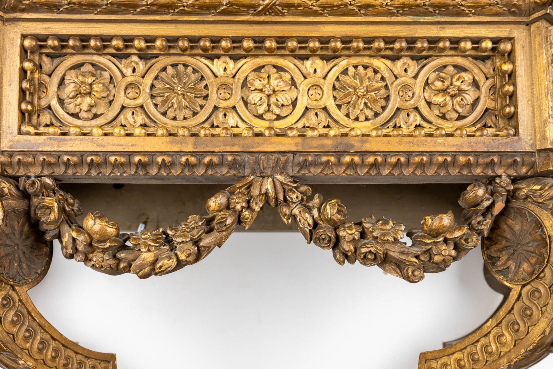 A console table with ram's heads, gilt and sculptured wood and a Carrara marble top. 19th C. (D:41 x - Image 10 of 15