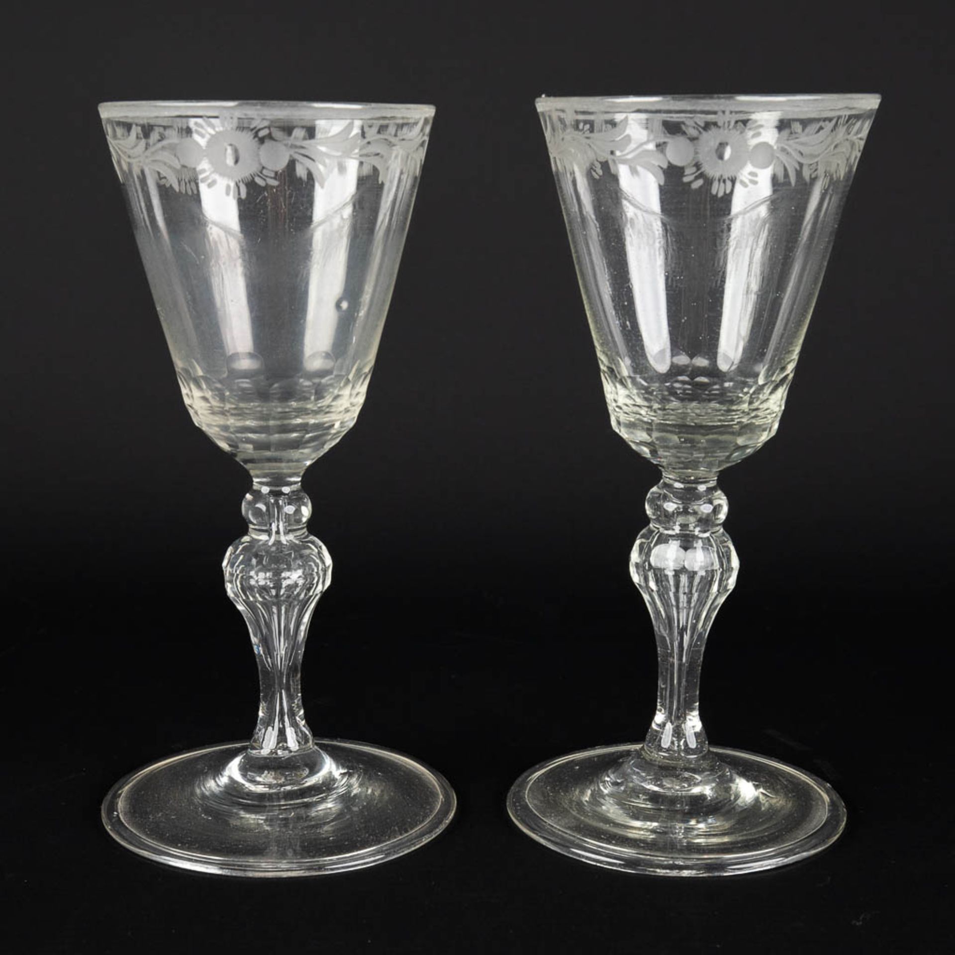 A large collection of antique glasses, Spiraalglazen. 18th/19th C. (H:18 cm) - Bild 4 aus 15