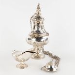 A silver incense burner, spoon, and incense boat, silver. 19th C. 1176g. (H:33 x D:15 cm)