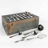 A silver-plated cutlery set in a chest, Wiskemann and Orfèverie de Mouroux. (D:30 x W:49 x H:17 cm)