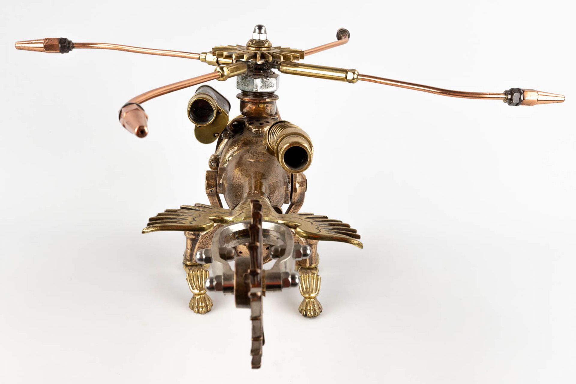 Dirk 'KEZANTI' DEWULF (1973) 'Helicopter' mixed media. (D:63 x W:53 x H:37 cm) - Bild 4 aus 17