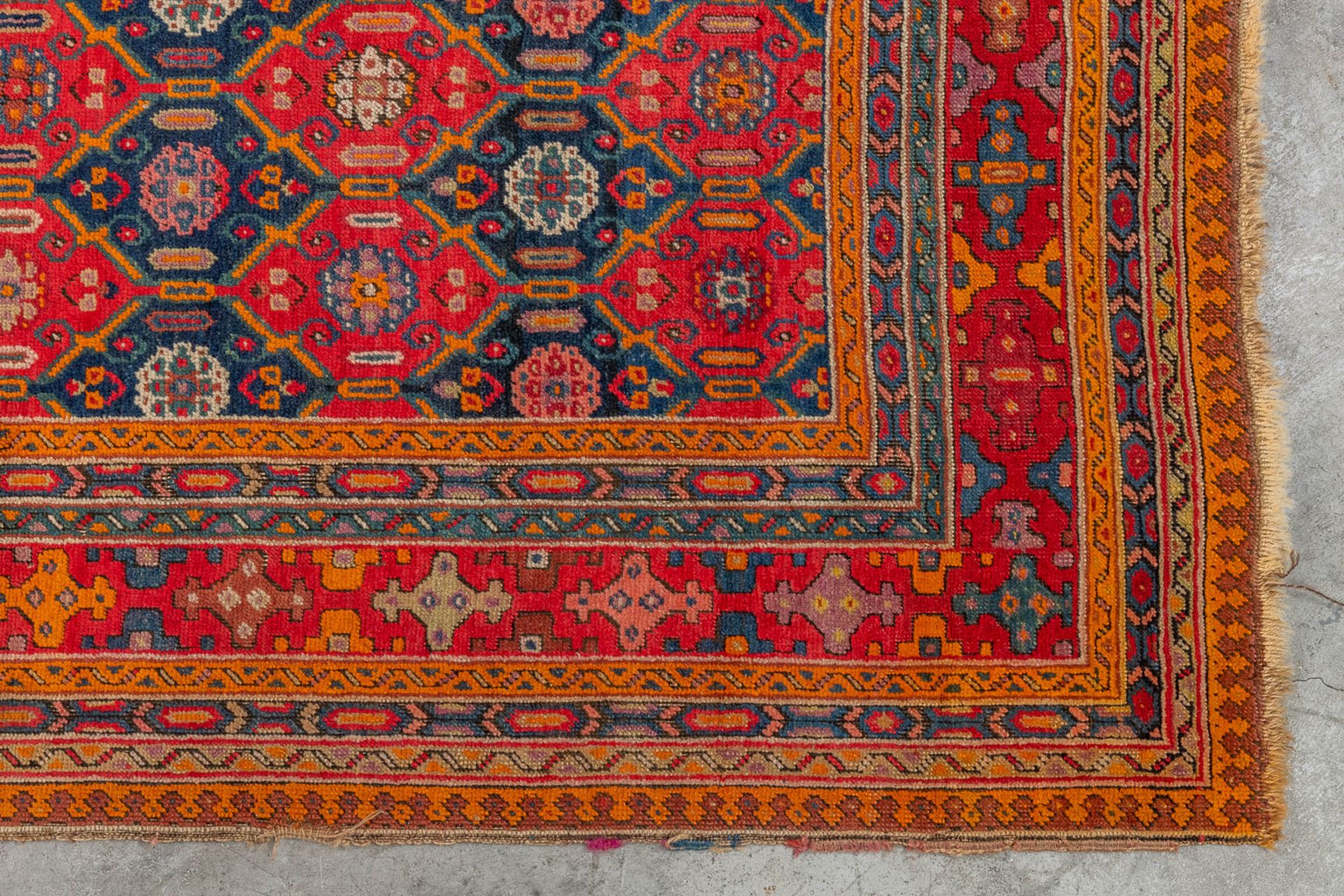 An Oriental hand-made carpet, Karabach (D:290 x W:128 cm) - Image 3 of 8