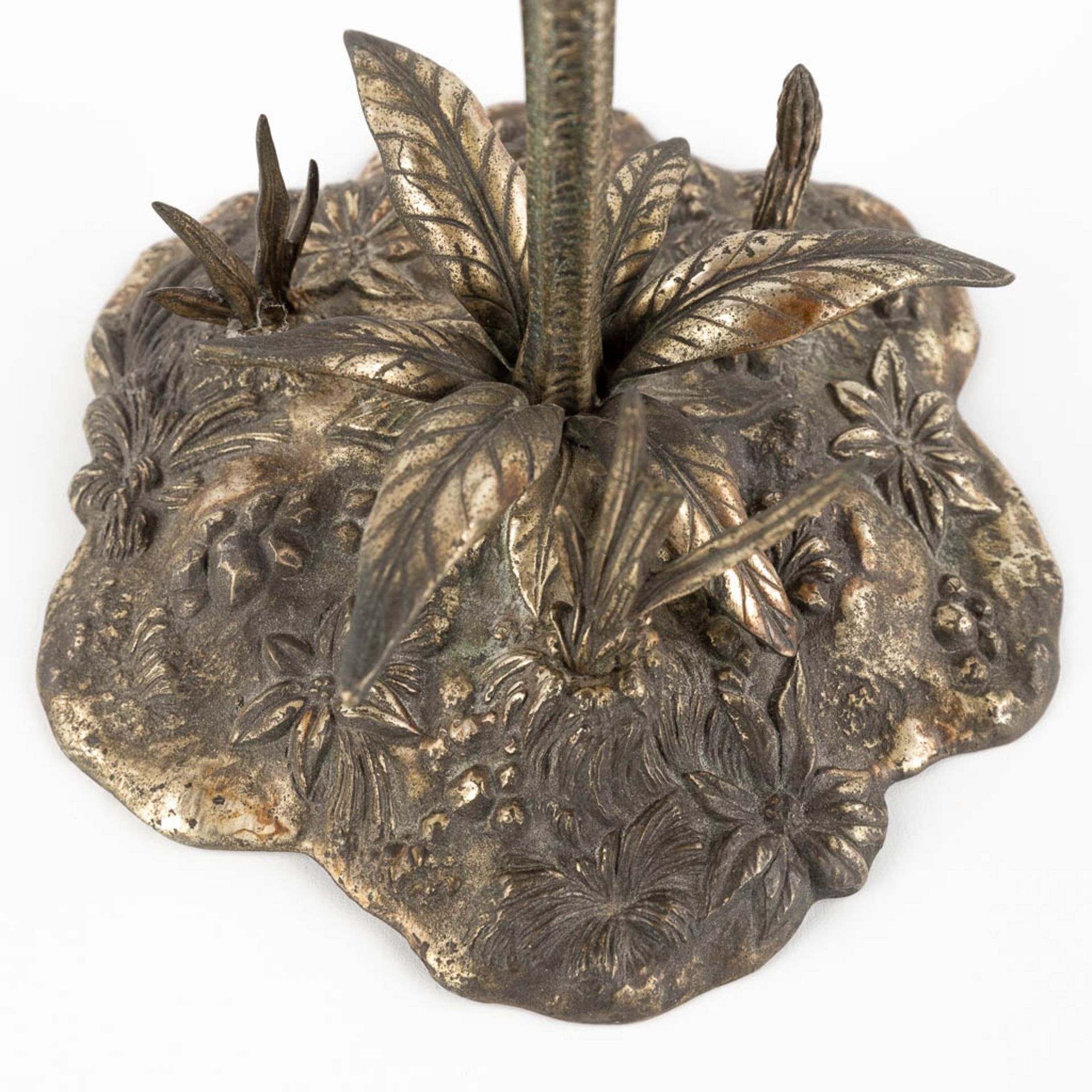 S. Agudo (XX) 'Sunflower' an ashtray. (D:20 x W:20 x H:60 cm) - Image 15 of 19