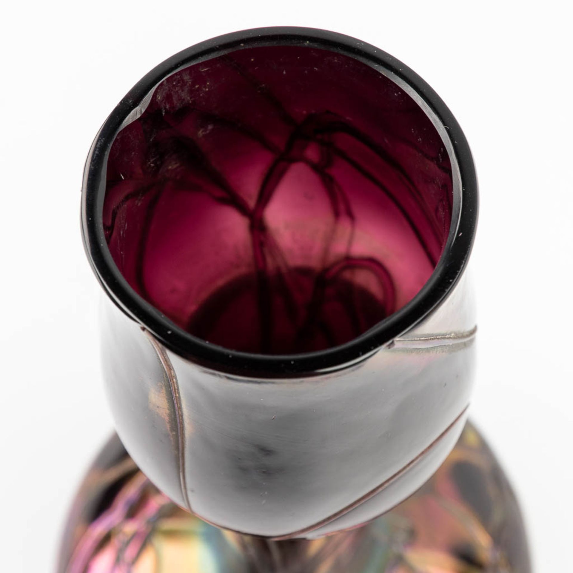 Pallme-Konig 'Vase' iridescent glass (H:26 x D:15 cm) - Image 9 of 10