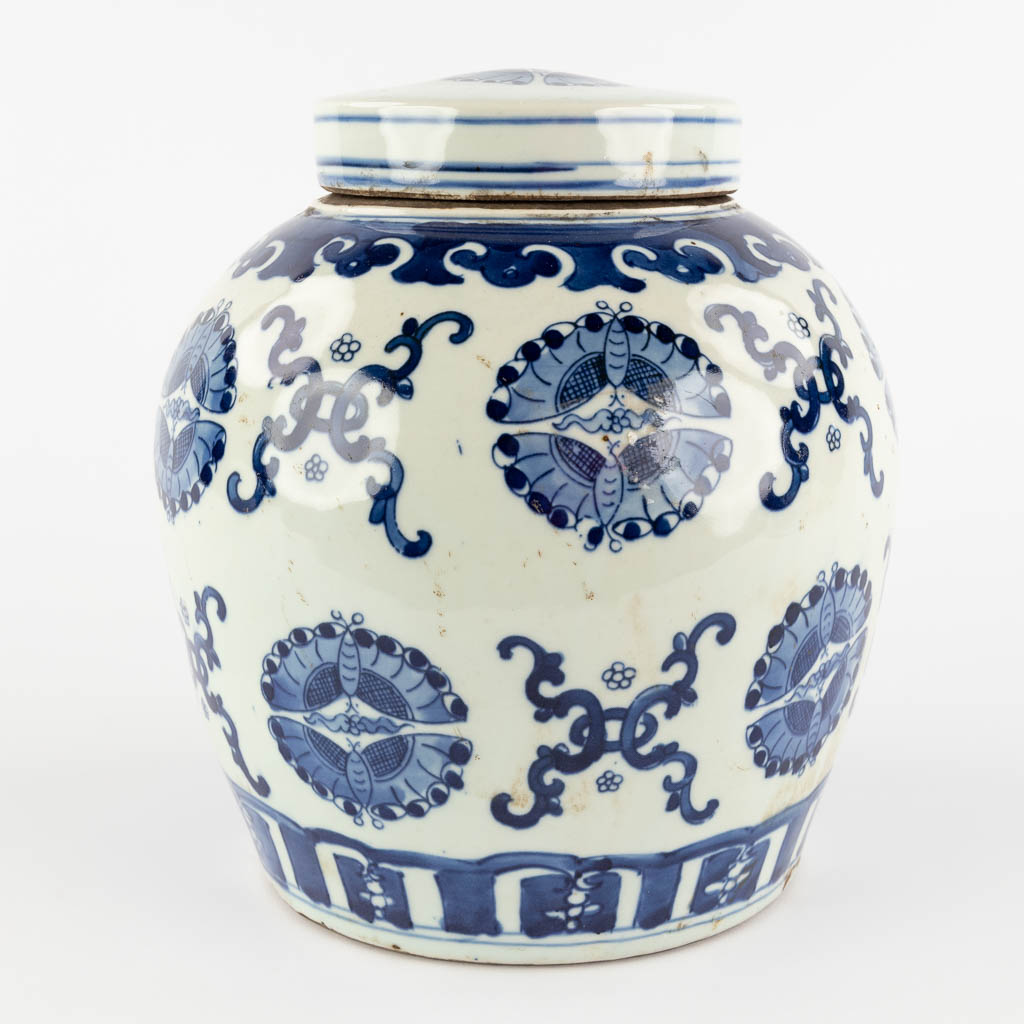 A Chinese ginger jar, decorated with butterflies, export porcelain for the Middle Eastern market. 19 - Image 5 of 12