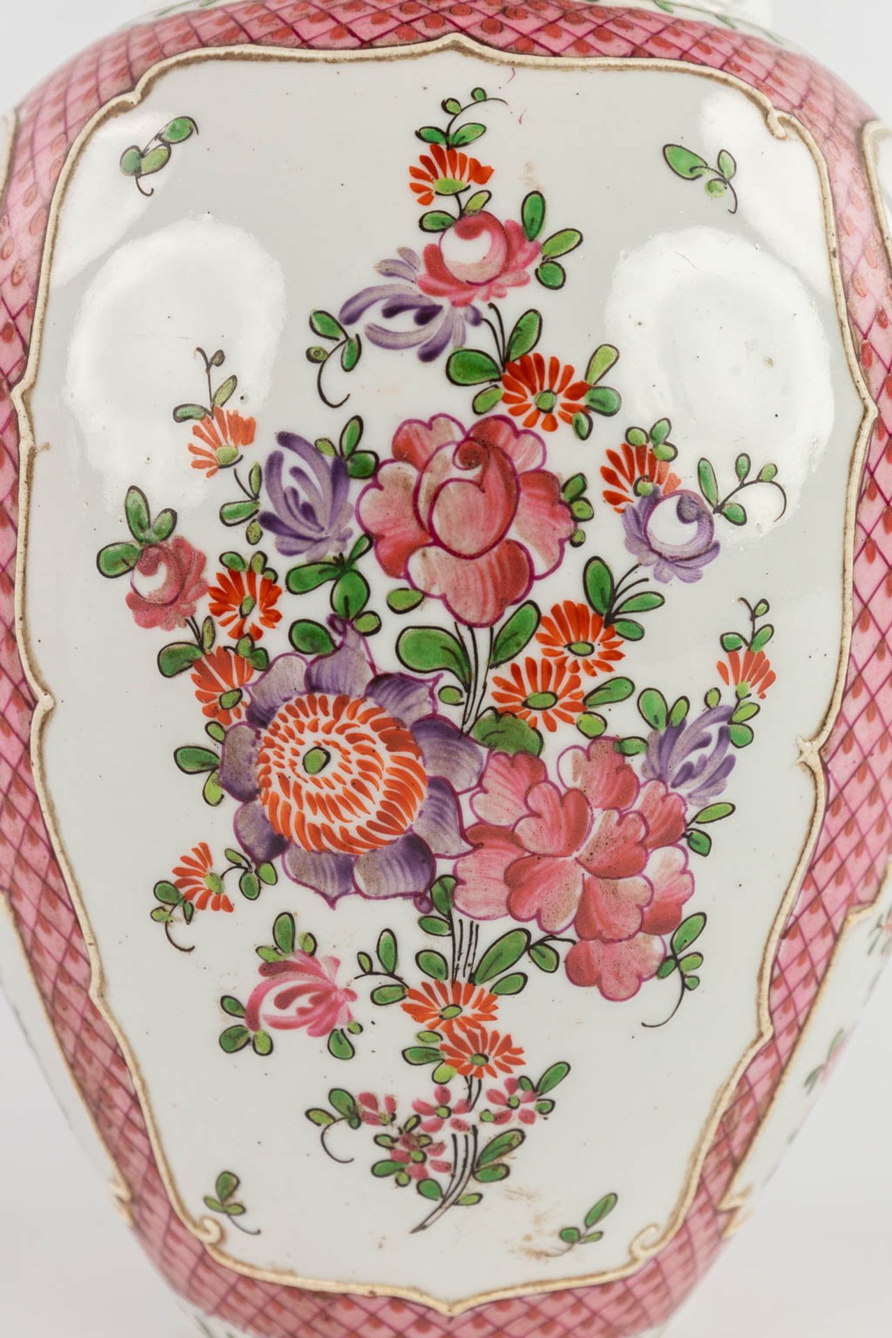 Samson, a pair of Oriental inspired vases with a hand-painted flower decor. (H:27 x D:15 cm) - Image 3 of 16