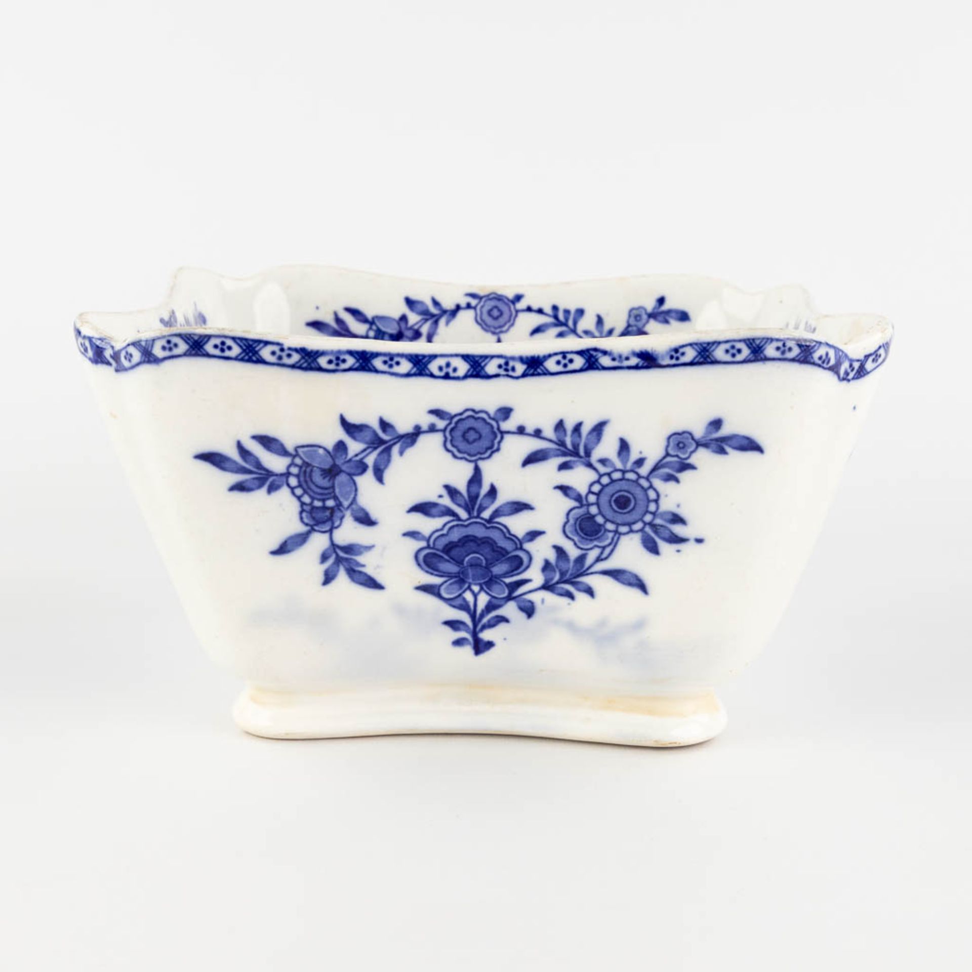 Red Star Line, a salad bowl, blue-white delftware decor, for the Second Class restaurant. Late 19th - Image 5 of 10