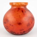 Lorrain, a pâte de verre glass vase. (H:21 x D:21 cm)