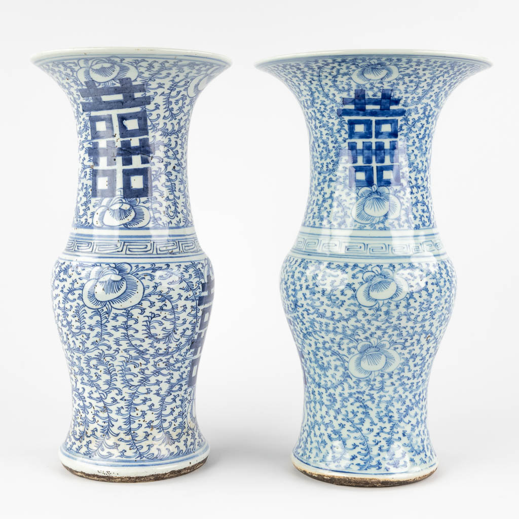 Three Chinese vases with a blue-white decor and Celadon. 19th/20th C. (H:43 x D:19 cm) - Image 4 of 18