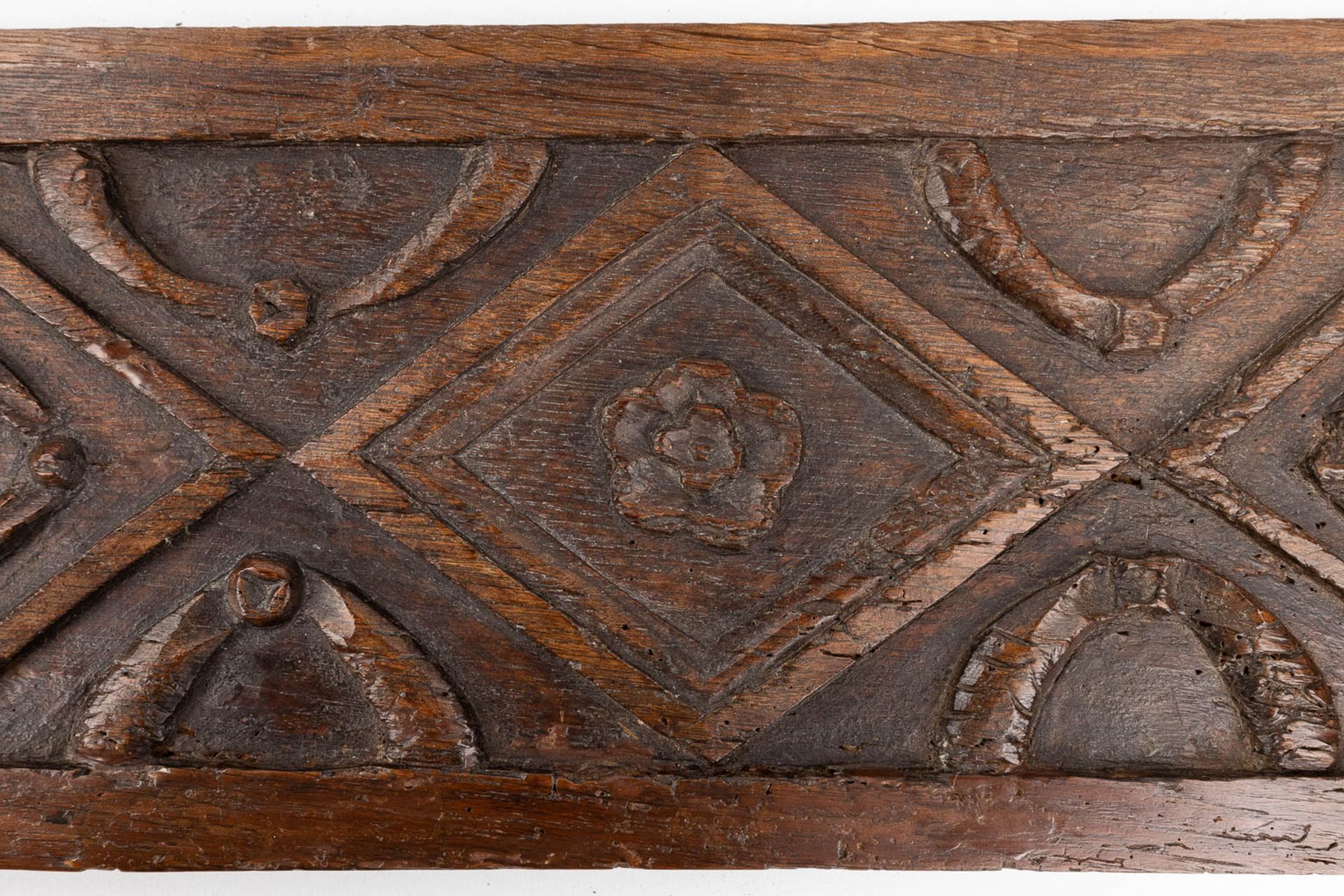 A large collection of panels, pieces and wood-sculptures, 16th/17th/18th C. (H:98 cm) - Bild 16 aus 25