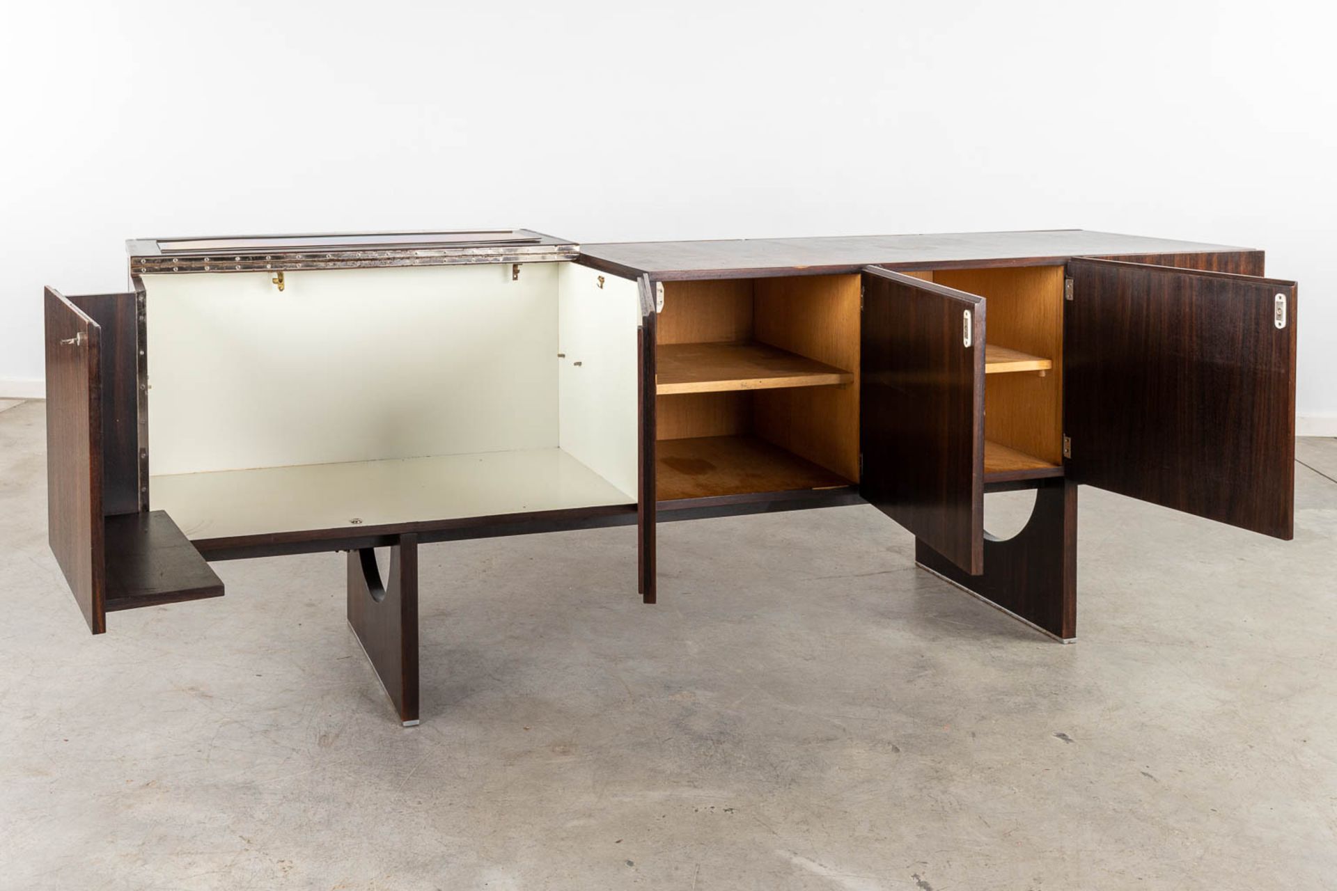 A mid-century sideboard with rosewood veneer, probably made by Decoene. (D:56 x W:225 x H:78 cm) - Image 3 of 19