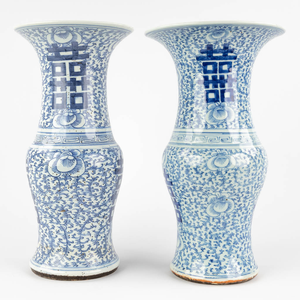 Three Chinese vases with a blue-white decor and Celadon. 19th/20th C. (H:43 x D:19 cm) - Image 6 of 18