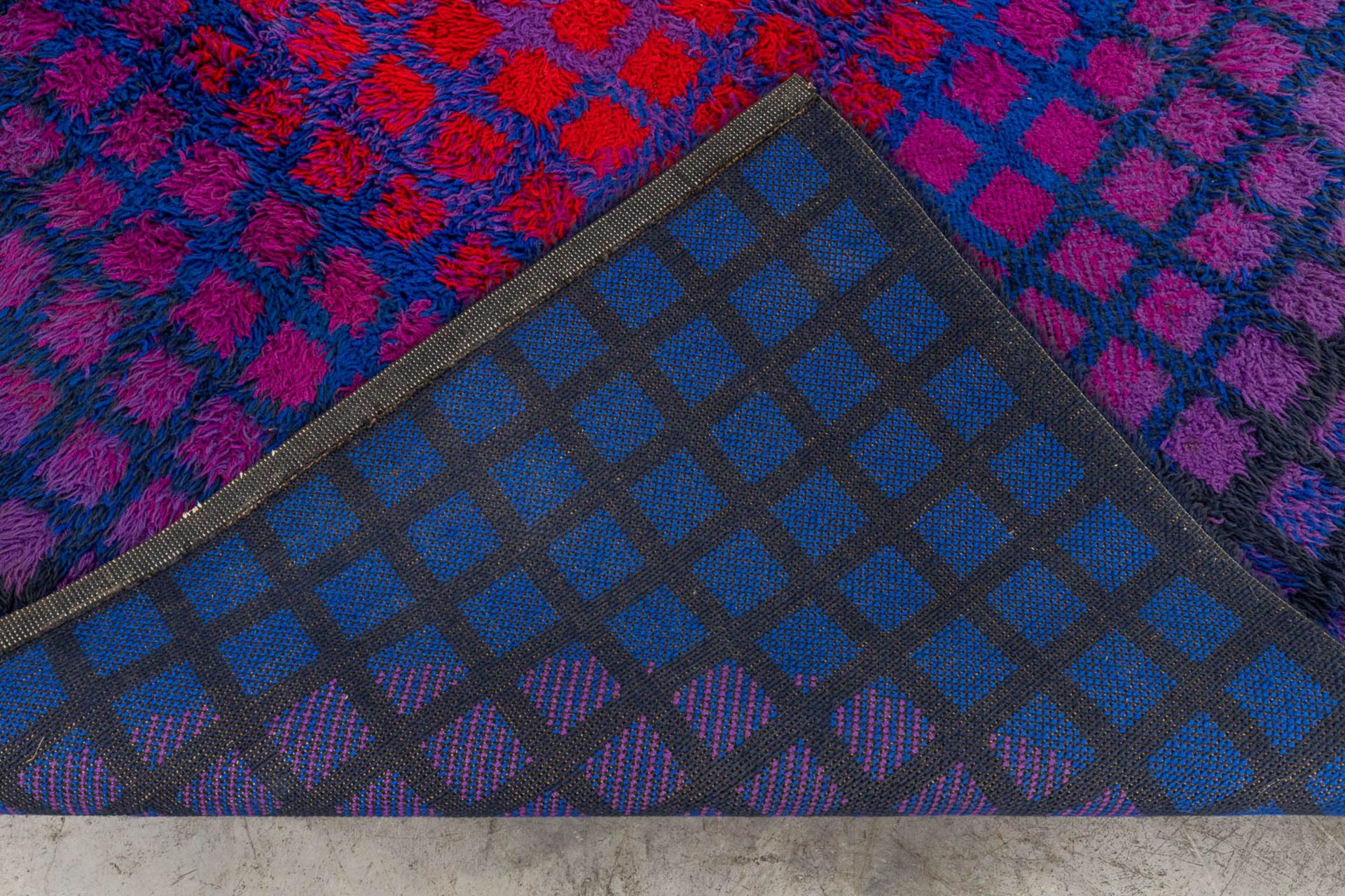 Verner PANTON (1926-1998)(attr.) 'Finlandia carpet' Circa 1970. (D:225 x W:225 cm) - Image 7 of 7