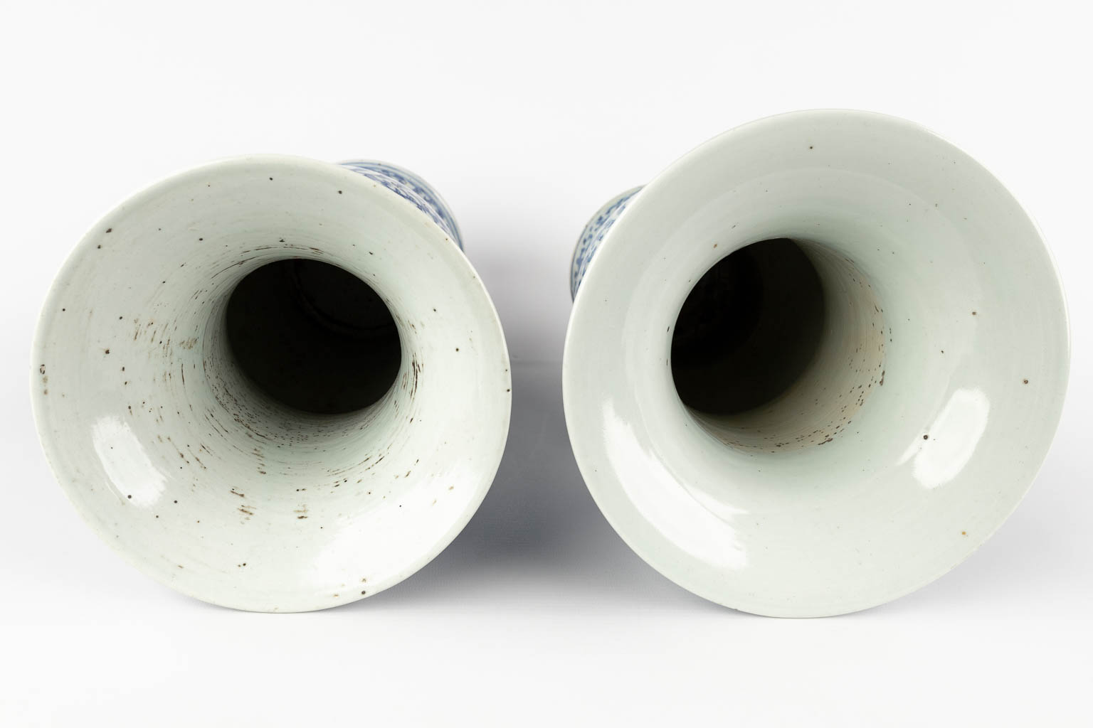 Three Chinese vases with a blue-white decor and Celadon. 19th/20th C. (H:43 x D:19 cm) - Image 9 of 18