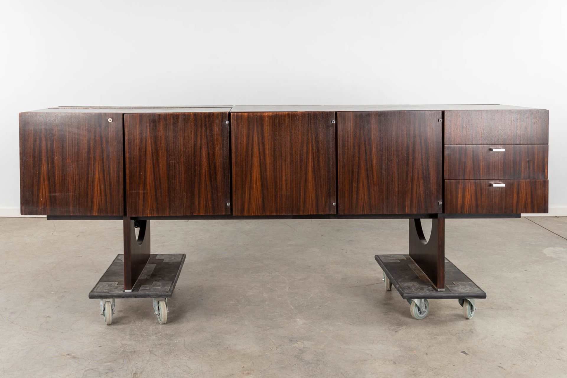 A mid-century sideboard with rosewood veneer, probably made by Decoene. (D:56 x W:225 x H:78 cm) - Image 5 of 19