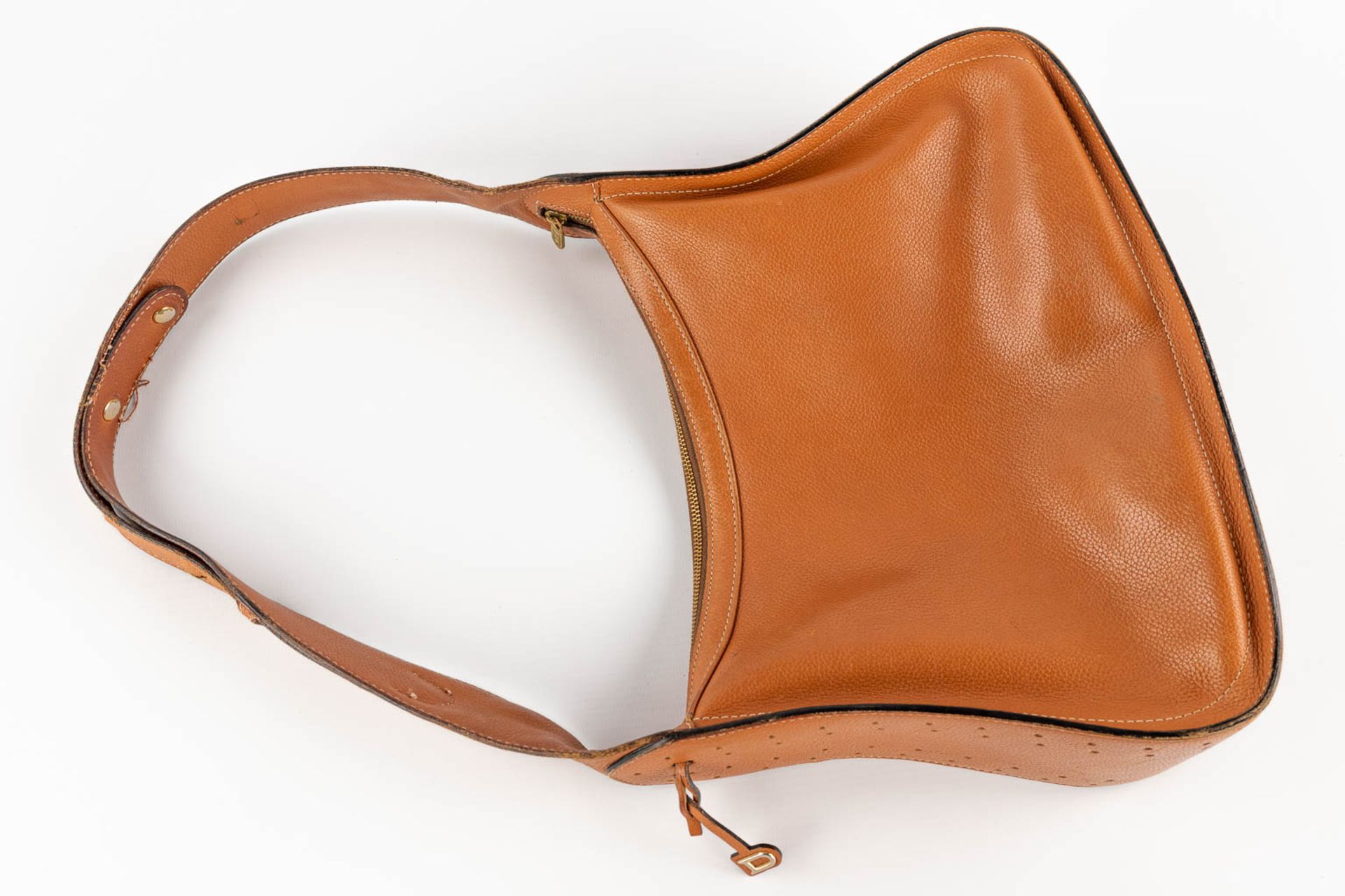 Delvaux, Pensée, a handbag made of brown leather. (W:24 x H:32 cm) - Bild 18 aus 18