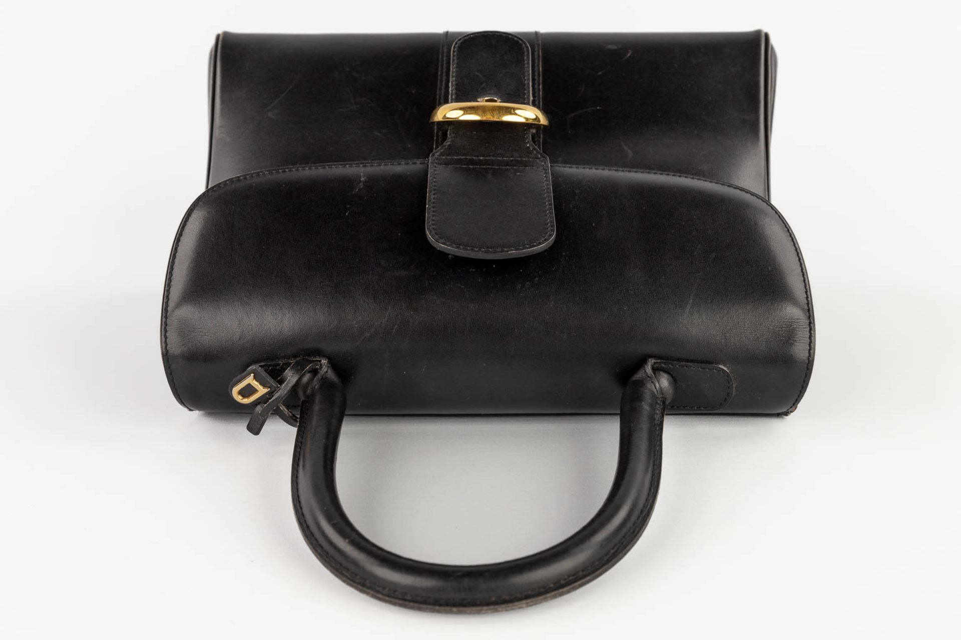 Delvaux, 'Brillant' PM a handbag, black leather with gold-plated hardware. (D:15 x W:28 x H:21 cm) - Bild 8 aus 22