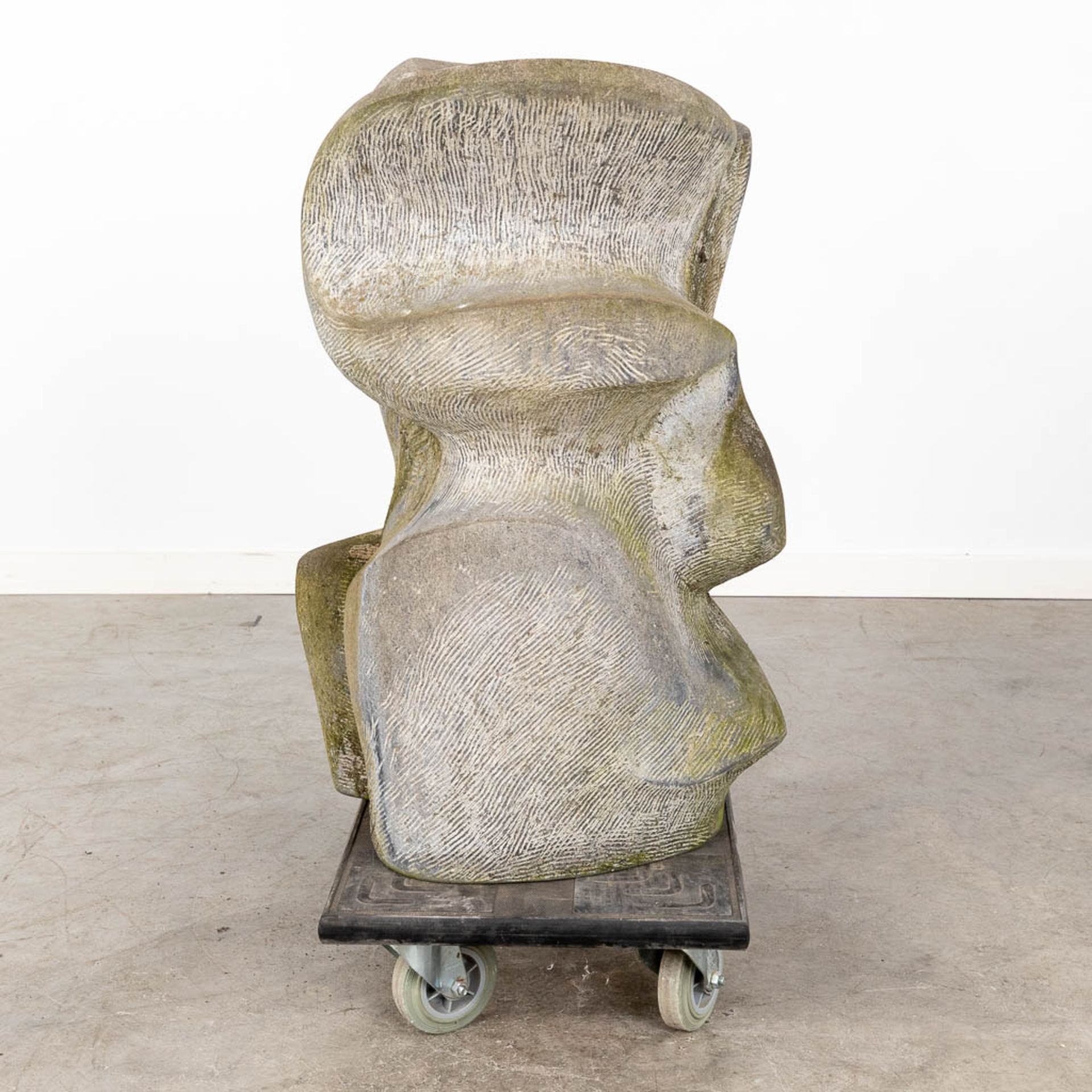 Jef INNEGRAVE (1936) 'Fountain' a Belgian Bluestone sculpture (H:70 x D:40 cm) - Image 4 of 10