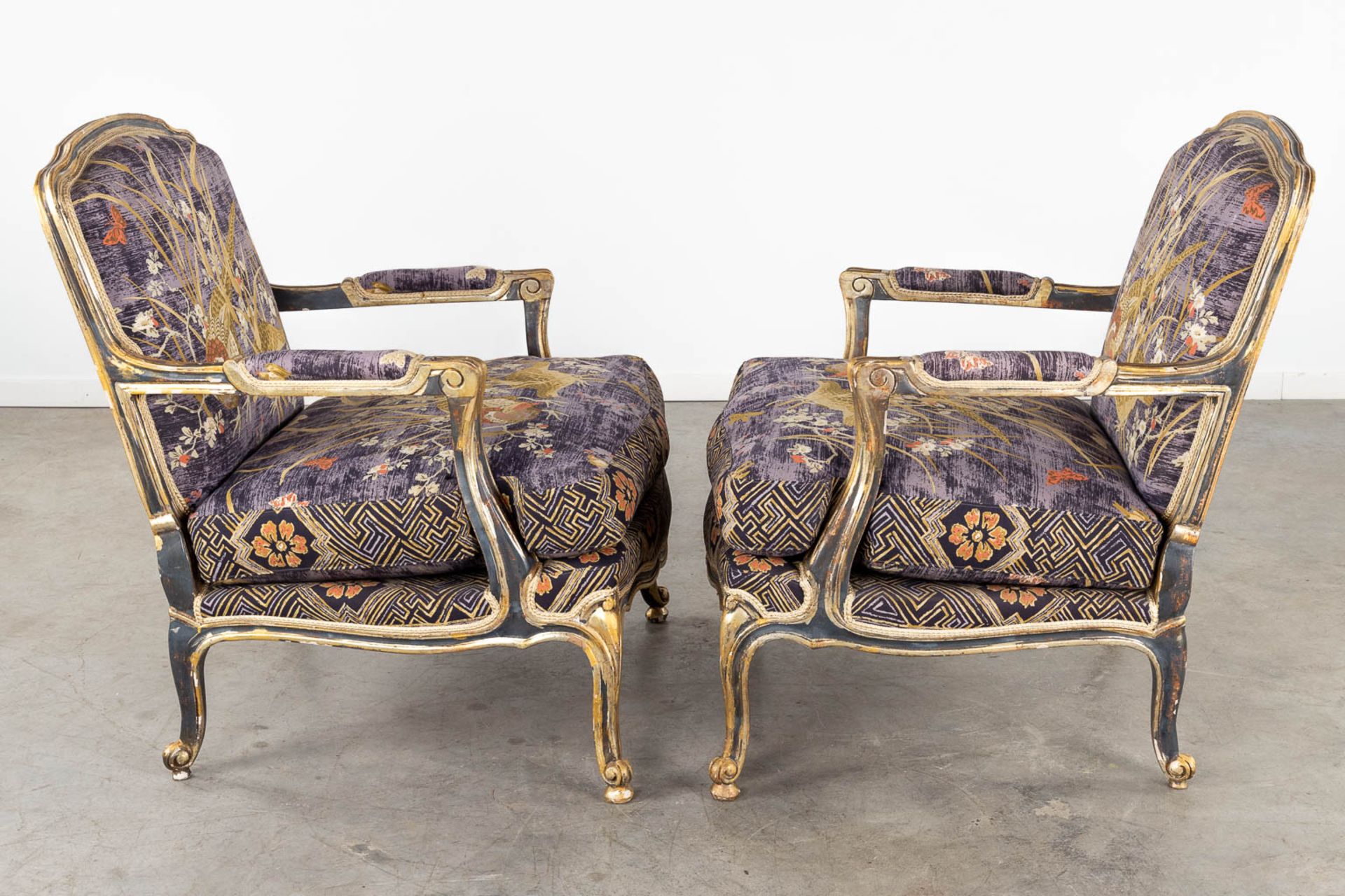 A pair of patinated Louis XV-style armchairs, fabric decorated with pheasants. (D:75 x W:75 x H:88 c - Image 6 of 15