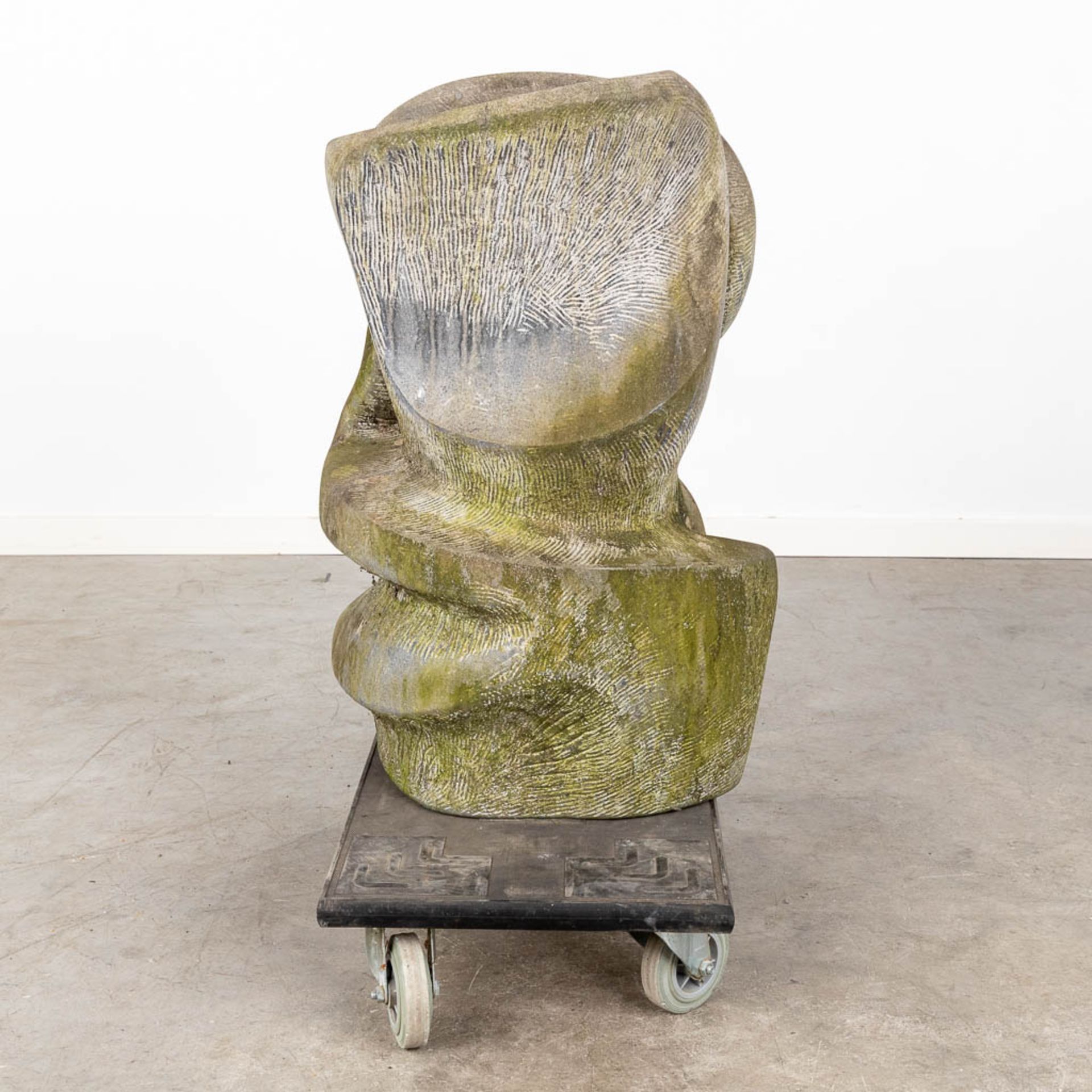 Jef INNEGRAVE (1936) 'Fountain' a Belgian Bluestone sculpture (H:70 x D:40 cm) - Image 6 of 10