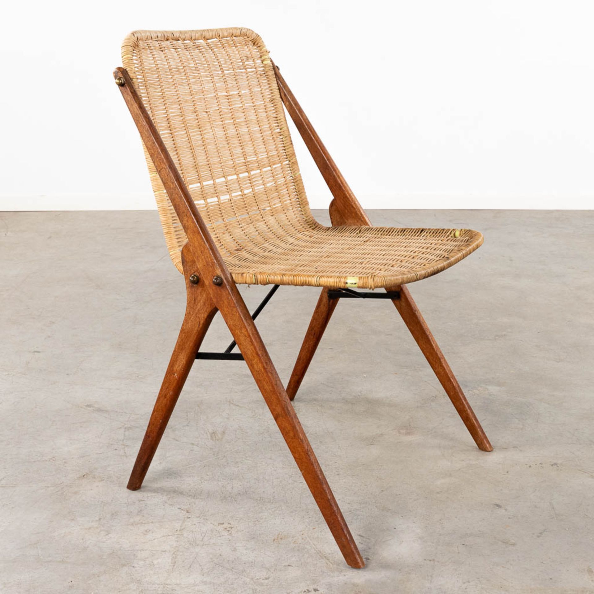 A mid-century table and 6 chairs, rotan and metal, teak wood. Circa 1960. (D:86 x W:160 x H:76 cm) - Image 26 of 31