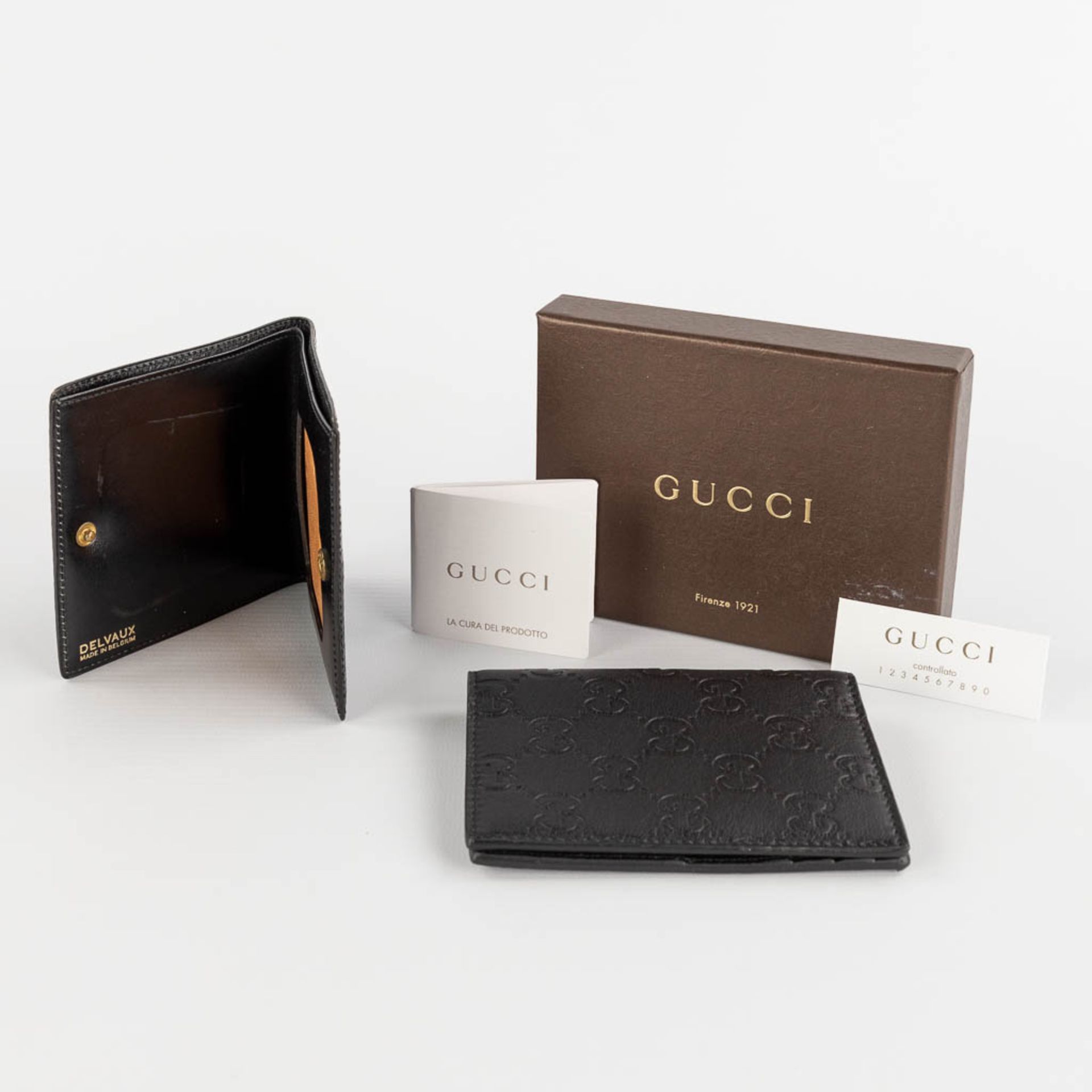 Delvaux & Gucci, a bank note and cardholder, Crocodile and calf leather. (W:10 x H:9,5 cm)