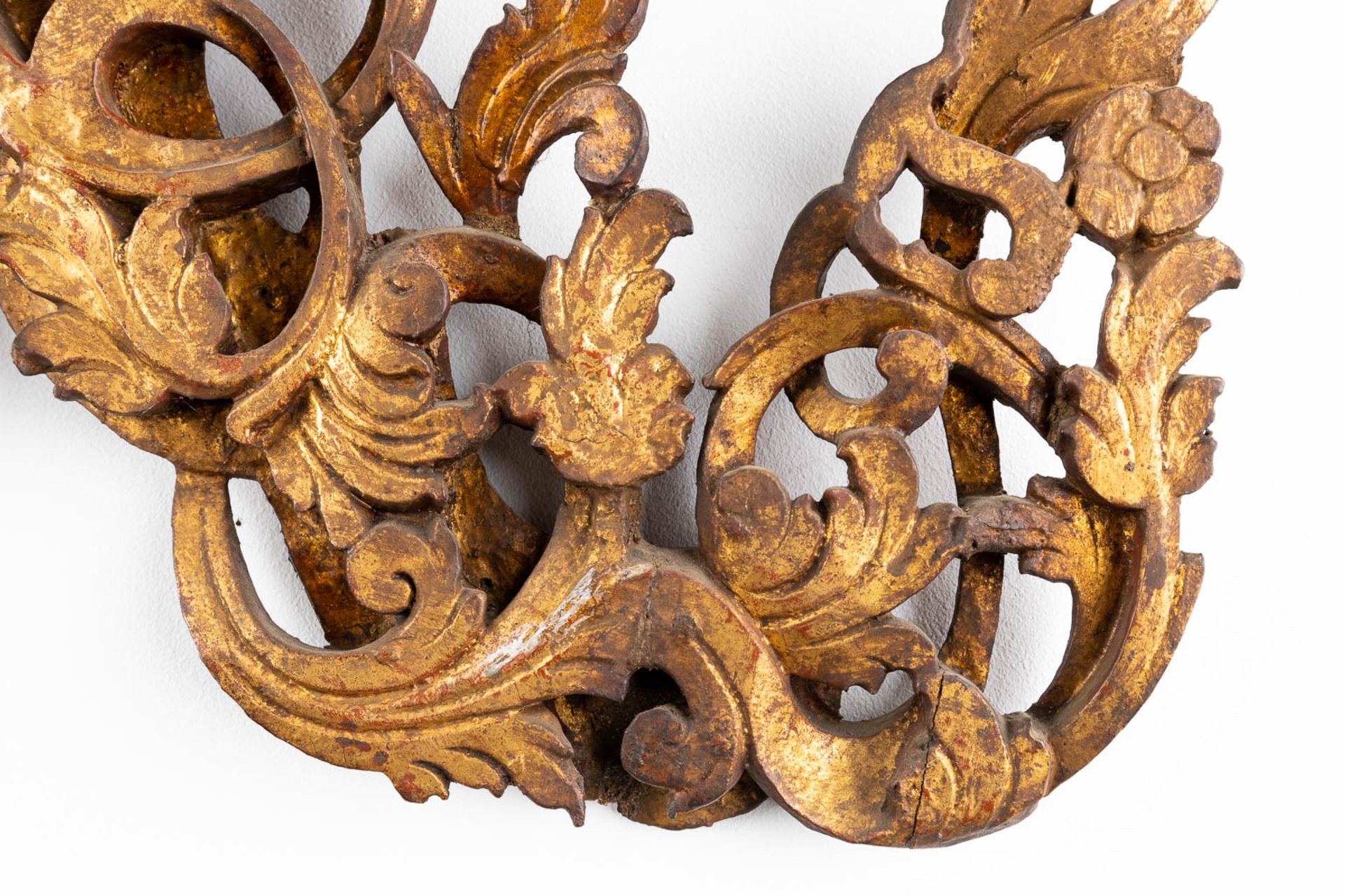 A decorative Oriental wood-sculpture, probably Bali. 19th C. (W:65 x H:66 cm) - Bild 6 aus 7