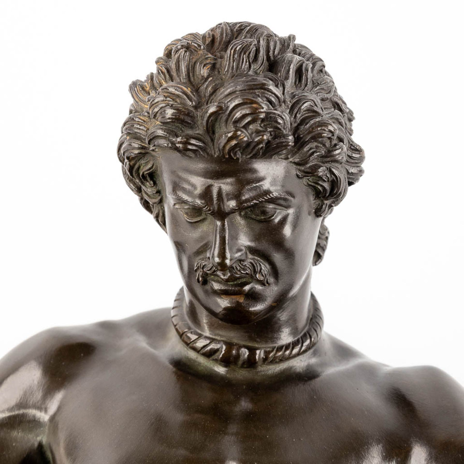 After an antique statue 'The Dying Gaul' patinated bronze. 19th/20th C. (D:21 x W:46 x H:24 cm) - Image 9 of 11