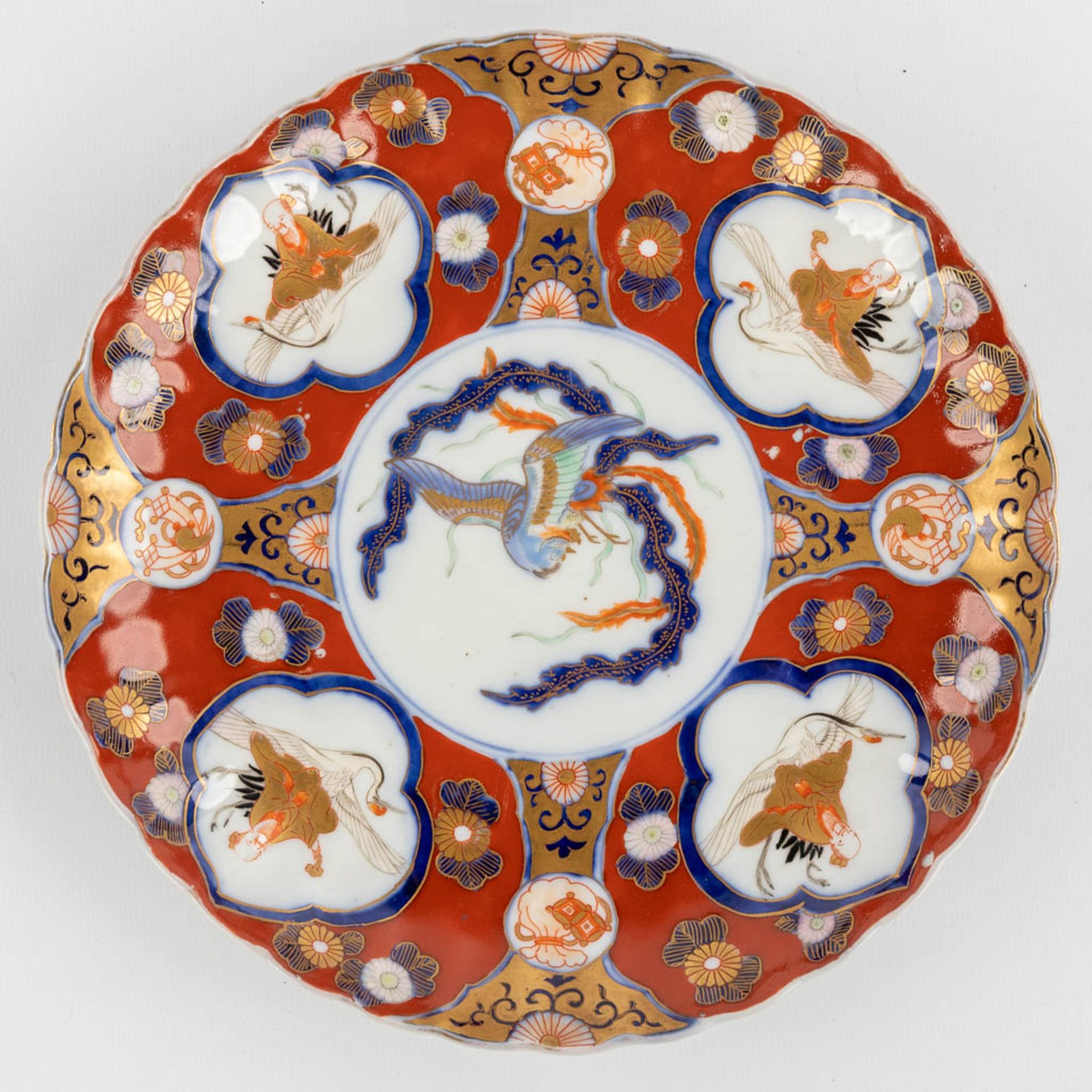 A collection of Chinese and Japanese porcelain, Imari, Blue-white, Famille Rose. 19th/20th C. (D:21 - Image 3 of 19