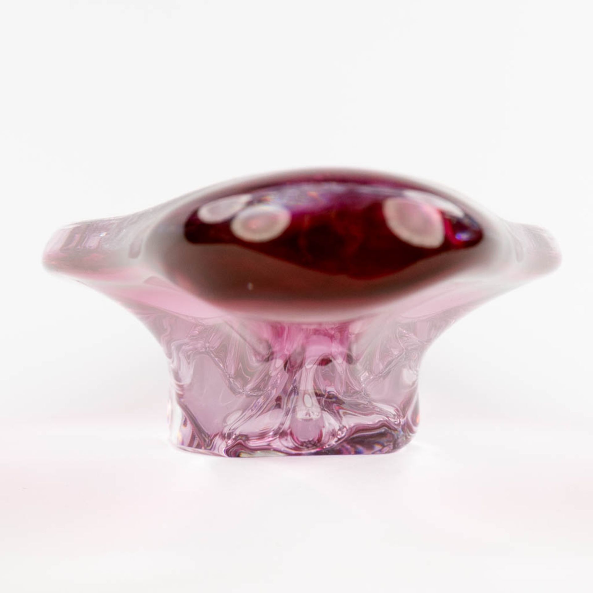 Val Saint Lambert, a pink crystal tray. (D:18,5 x W:54 x H:7,5 cm) - Image 4 of 11