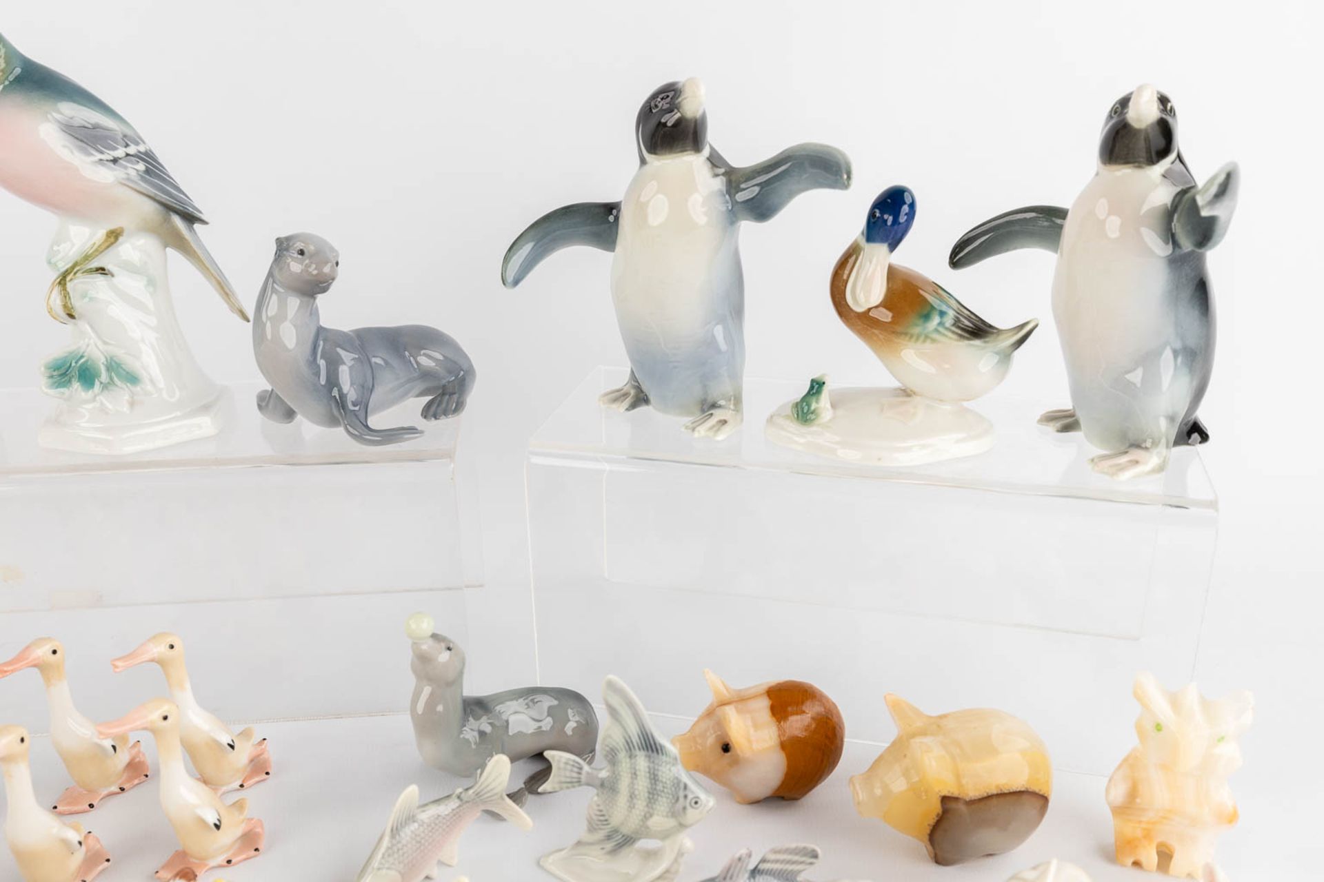A large lot of miniature figurines of animals, Germany, 20th C. (D:6 x W:10,5 x H:10,5 cm) - Bild 5 aus 21