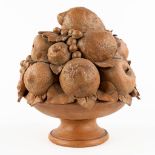 A large fruit basket, terracotta. (H:30 x D:26 cm)