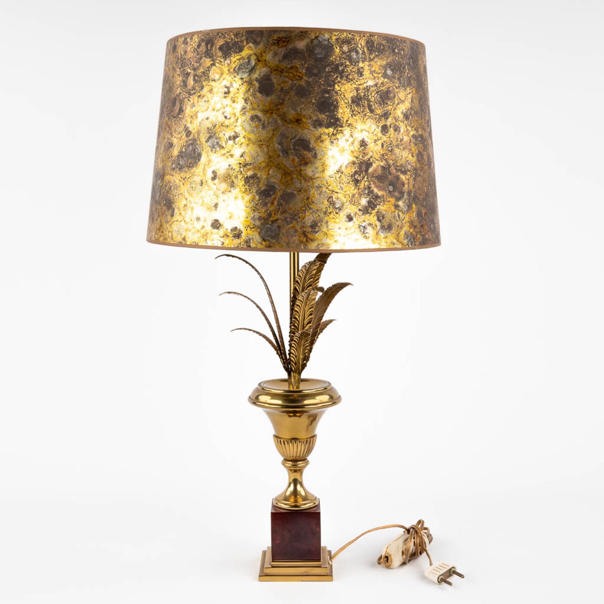 A Hollywood-Regency table lamp in the style of Boulanger. Circa 1980. (H:66 x D:35 cm) - Bild 6 aus 11