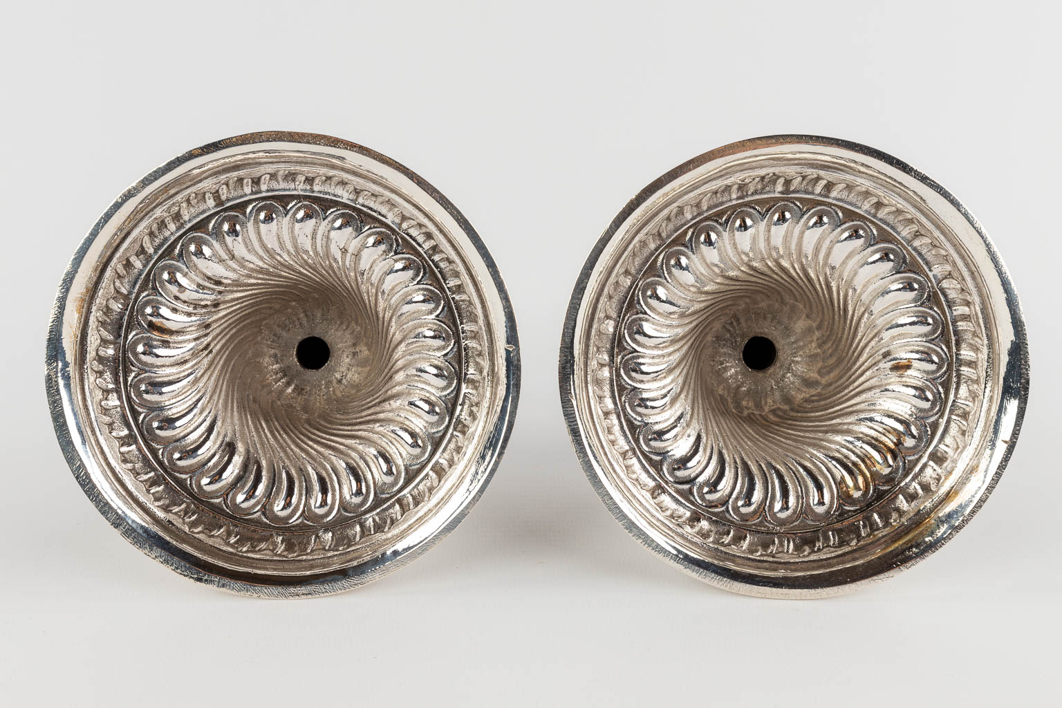 A pair of candlesticks/candleholders, silver, A835. 920g. (H:19 x D:12,5 cm) - Bild 6 aus 11