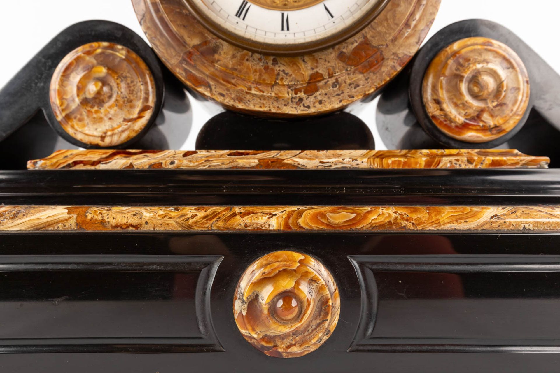 A three-piece mantle garniture clock and side pieces, marble. Circa 1900. (D:15 x W:54 x H:30 cm) - Image 11 of 12