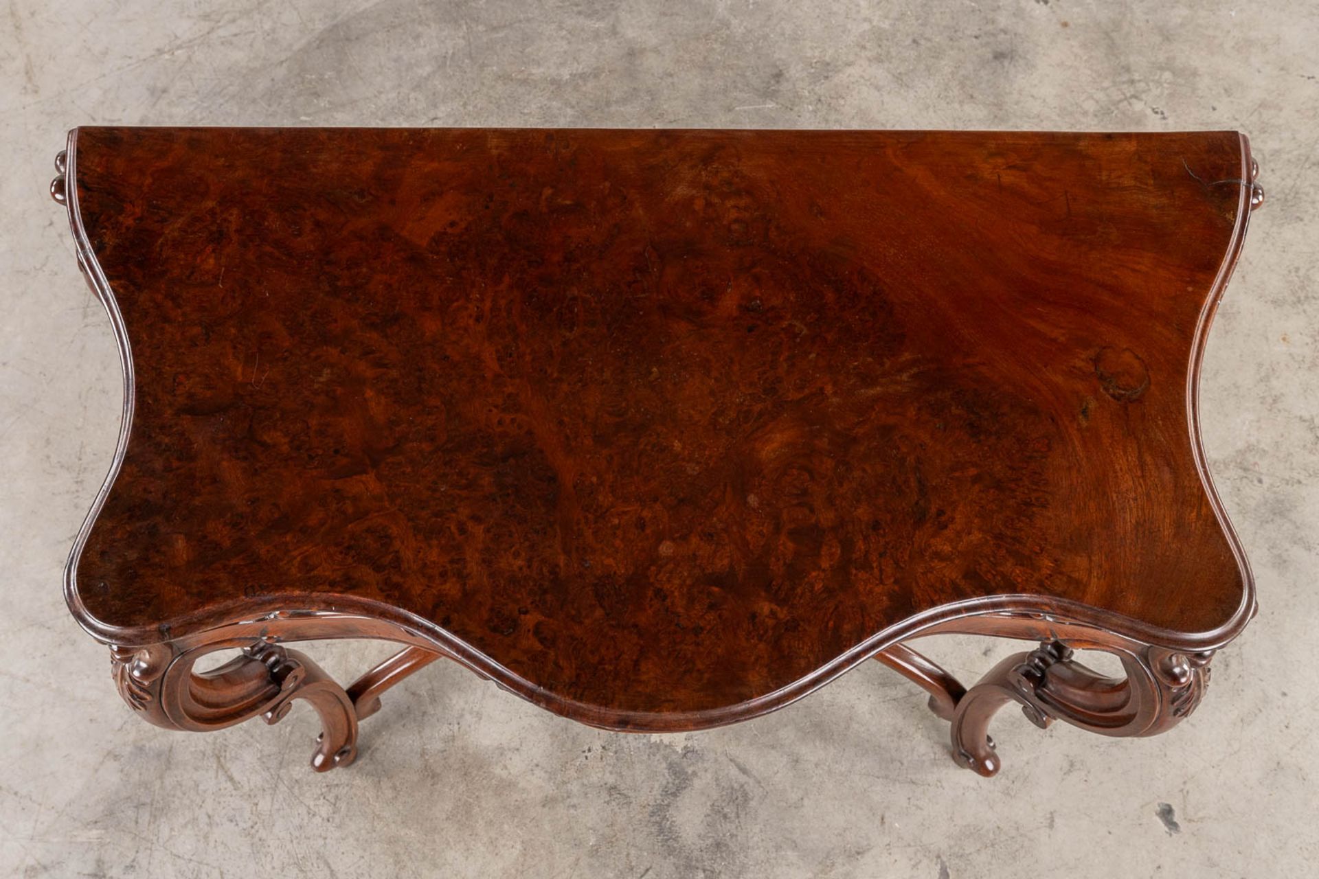 A console table, solid hardwood in Louis XV style. Circa 1900. (D:47 x W:108 x H:80 cm) - Image 11 of 12