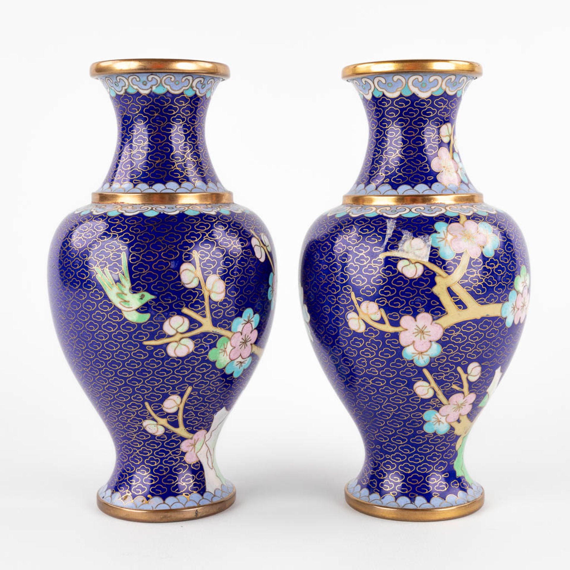 Five Oriental vases, cloisonné bronze. 20th C. (H:25 cm) - Image 12 of 27