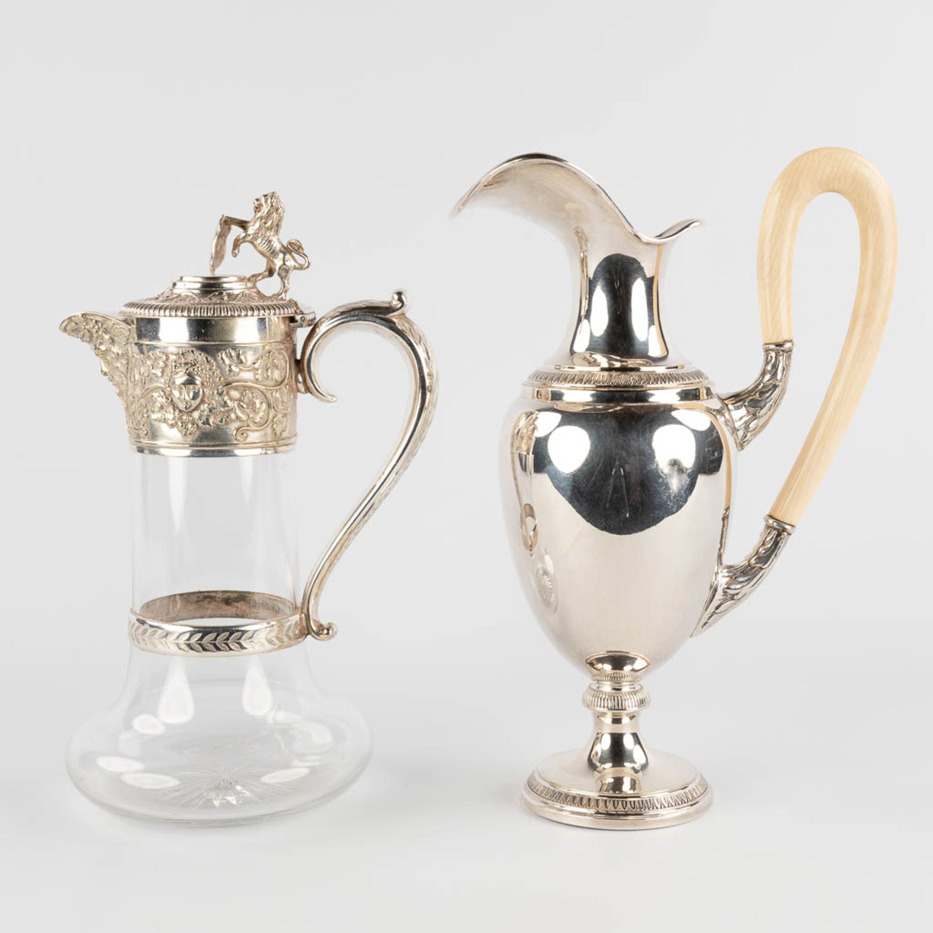 Two pitchers, cyrstal and silver-plated metal. (H:29 cm) - Image 5 of 14