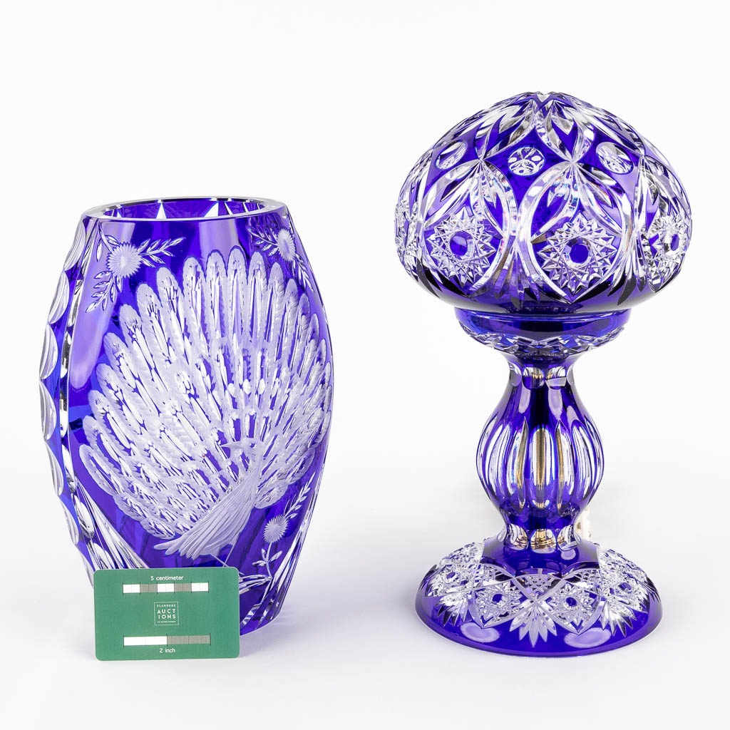 A vase and table lamp, Bohemia. 20th C. (H:33 cm) - Bild 2 aus 14